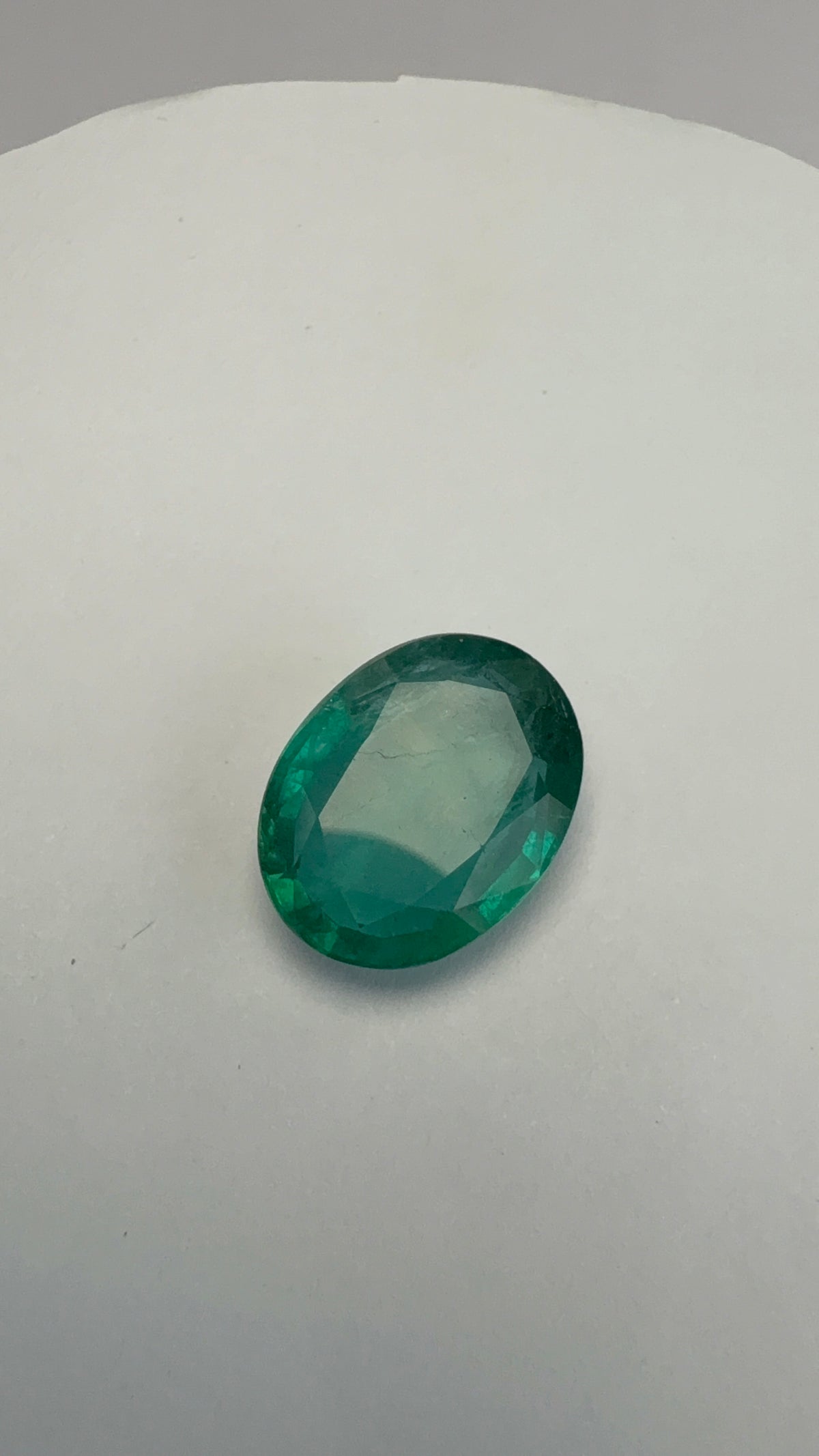 Emerald 8.24 carat EMER-135 close view