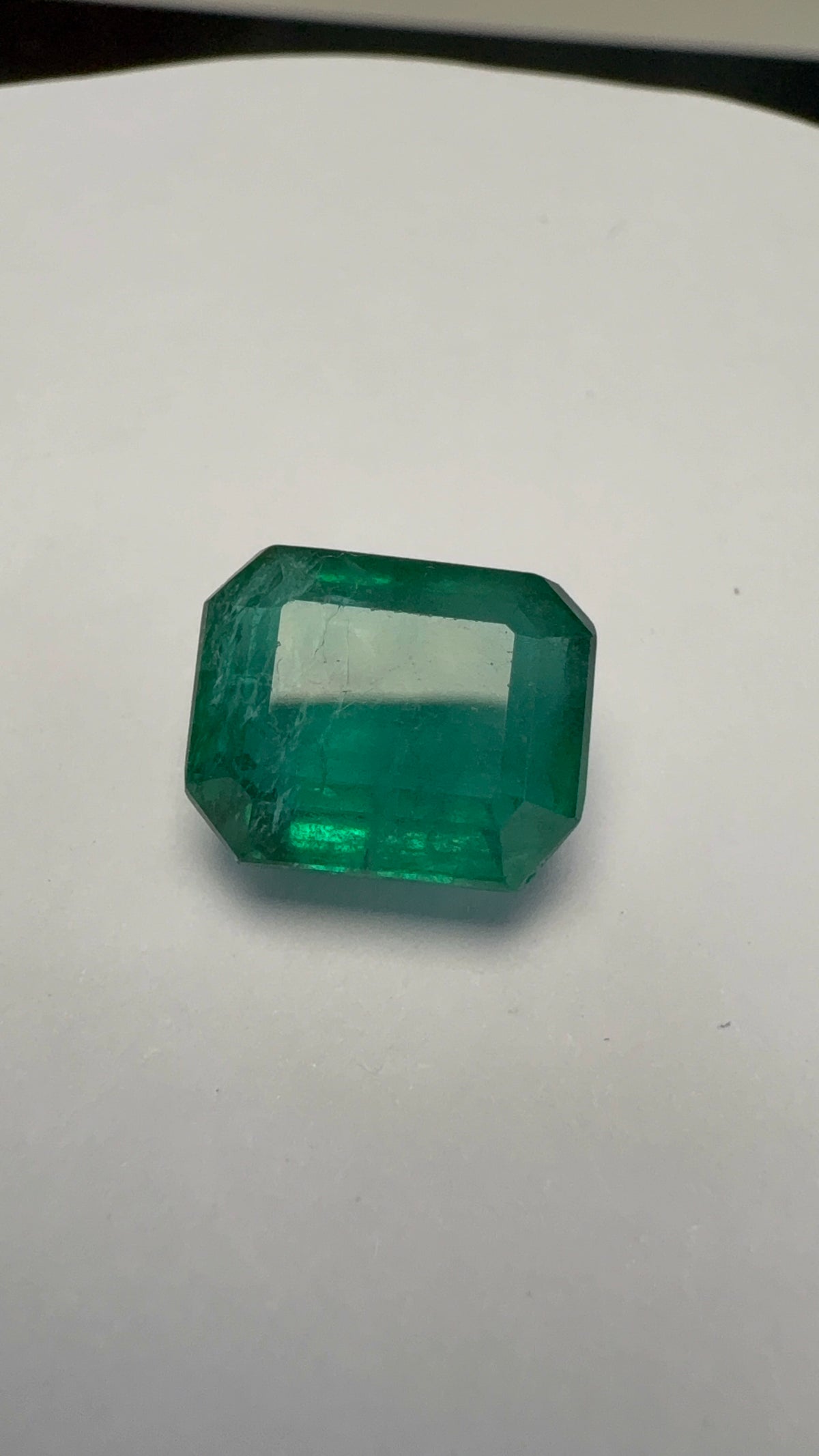 Emerald 6.38 carat EMER-137 close view