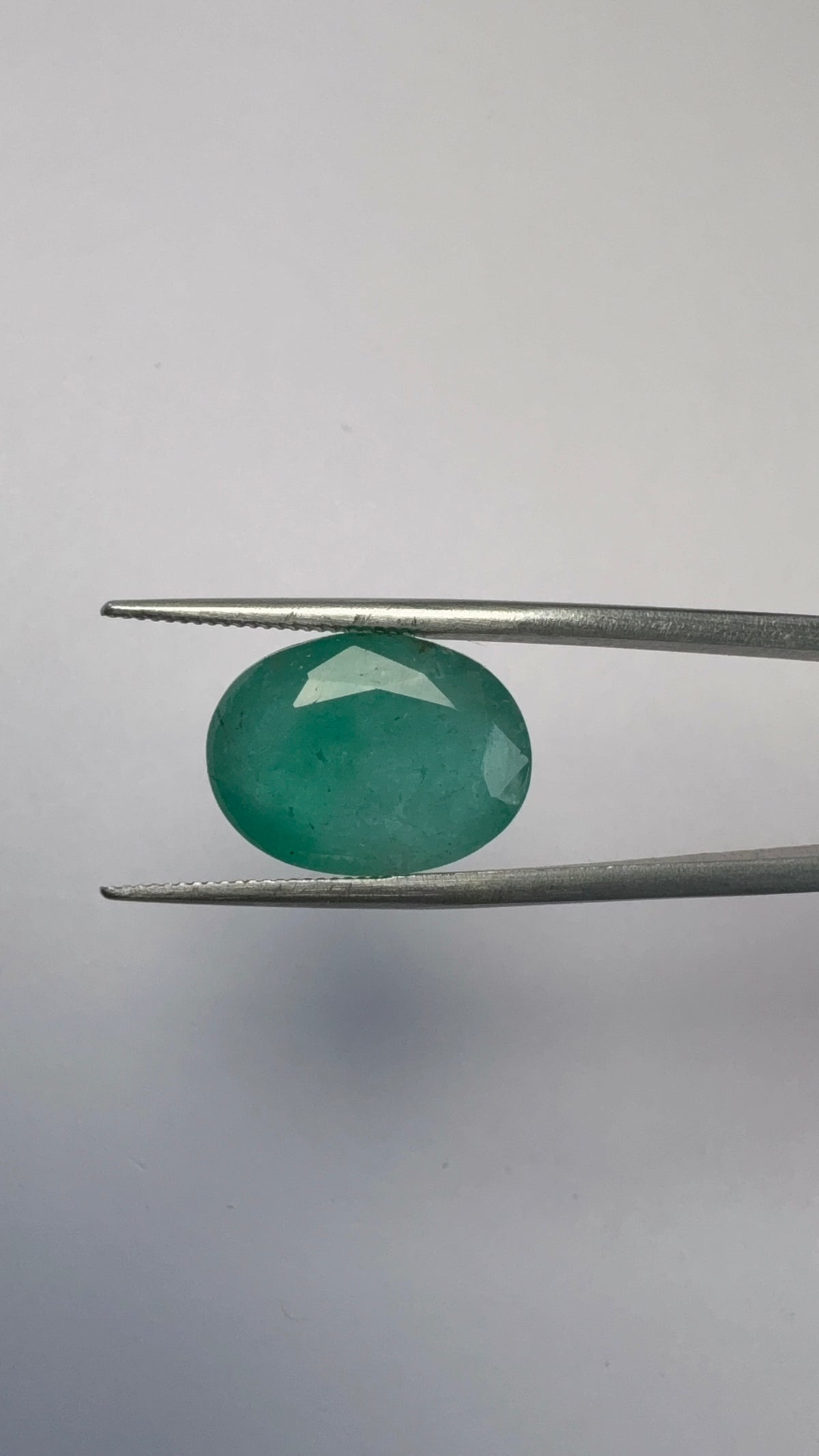 Emerald 8.35 carat EMER-145 close view