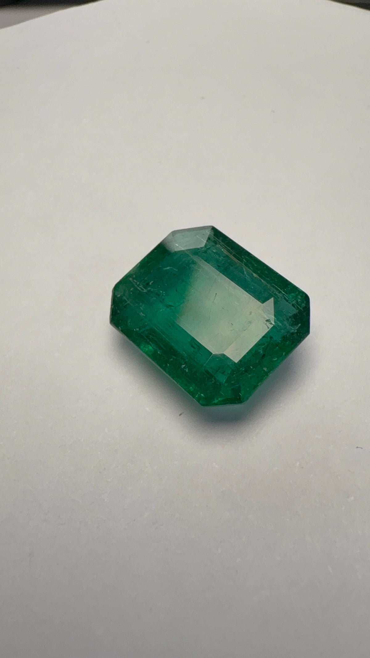 Emerald 5.93 carat EMER-173 face-up view
