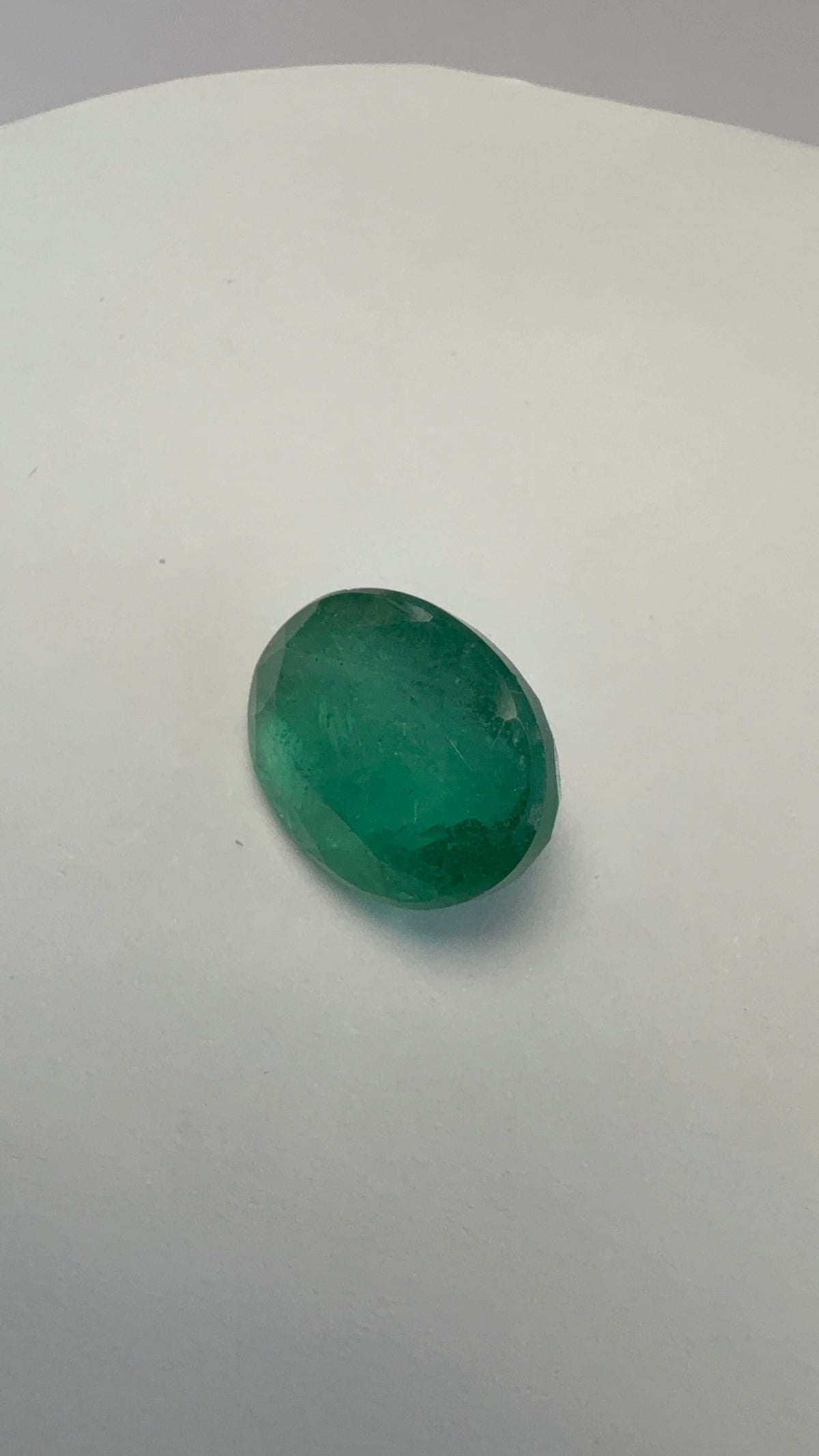 Emerald 9.90 carat EMER-18 front view