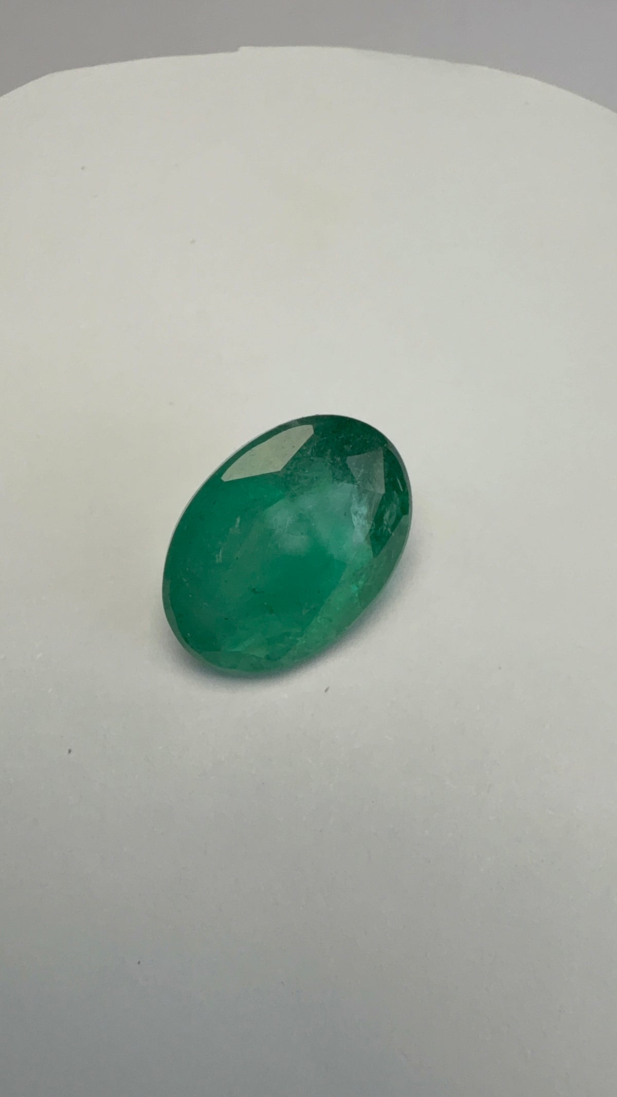 Emerald 9.90 carat EMER-18 alternate face-up view