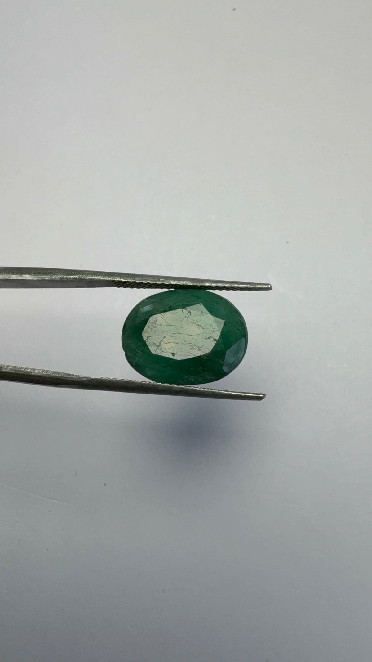 Emerald 5.91 carat EMER-188 close view