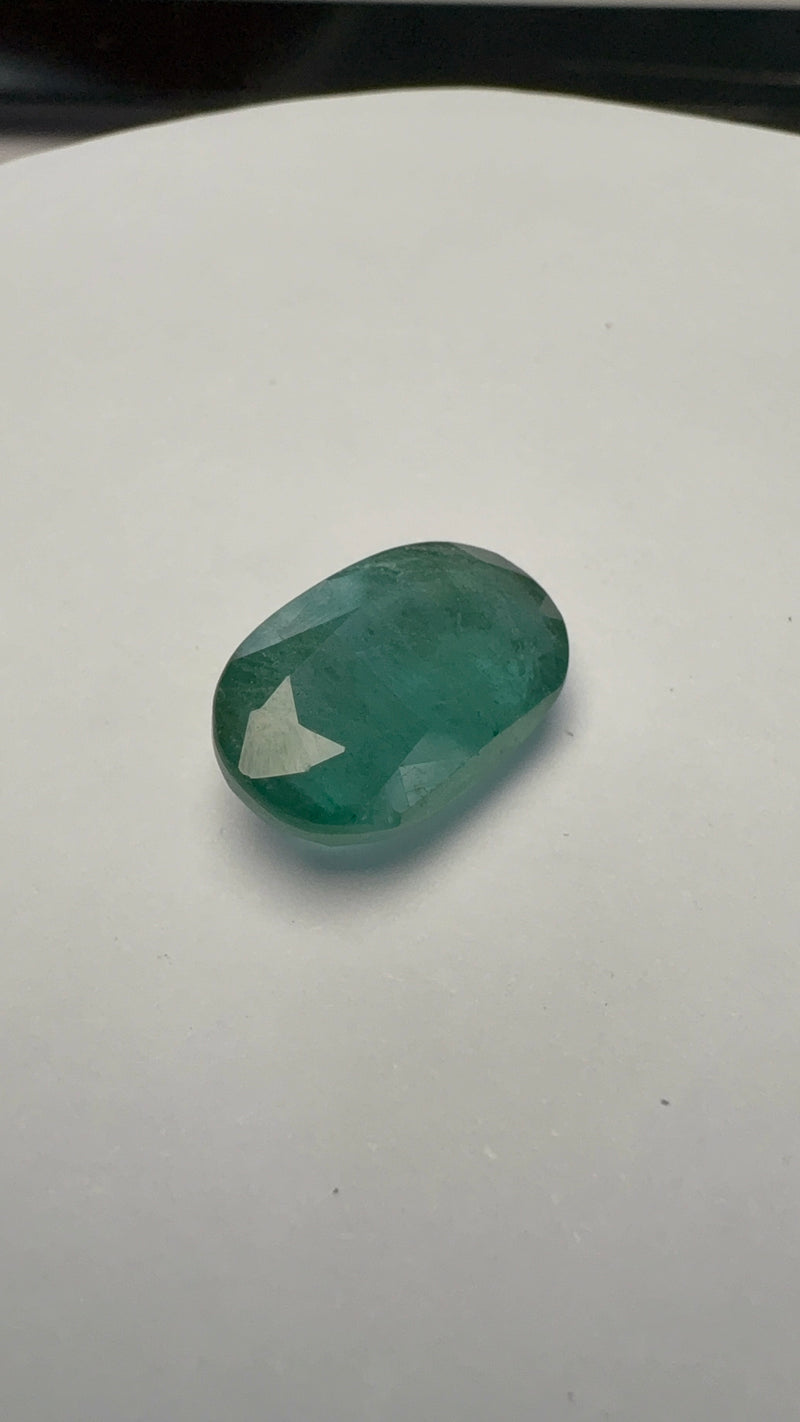 Emerald – 5.57 Carat – Zambia – Oval