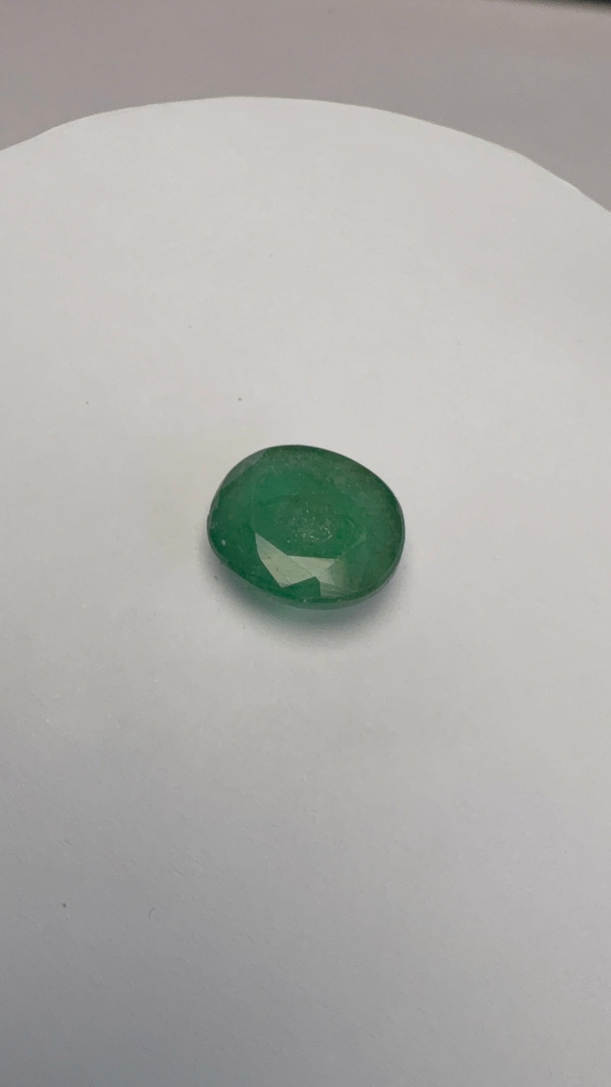 Emerald 7.55 carat EMER-223 face-up view
