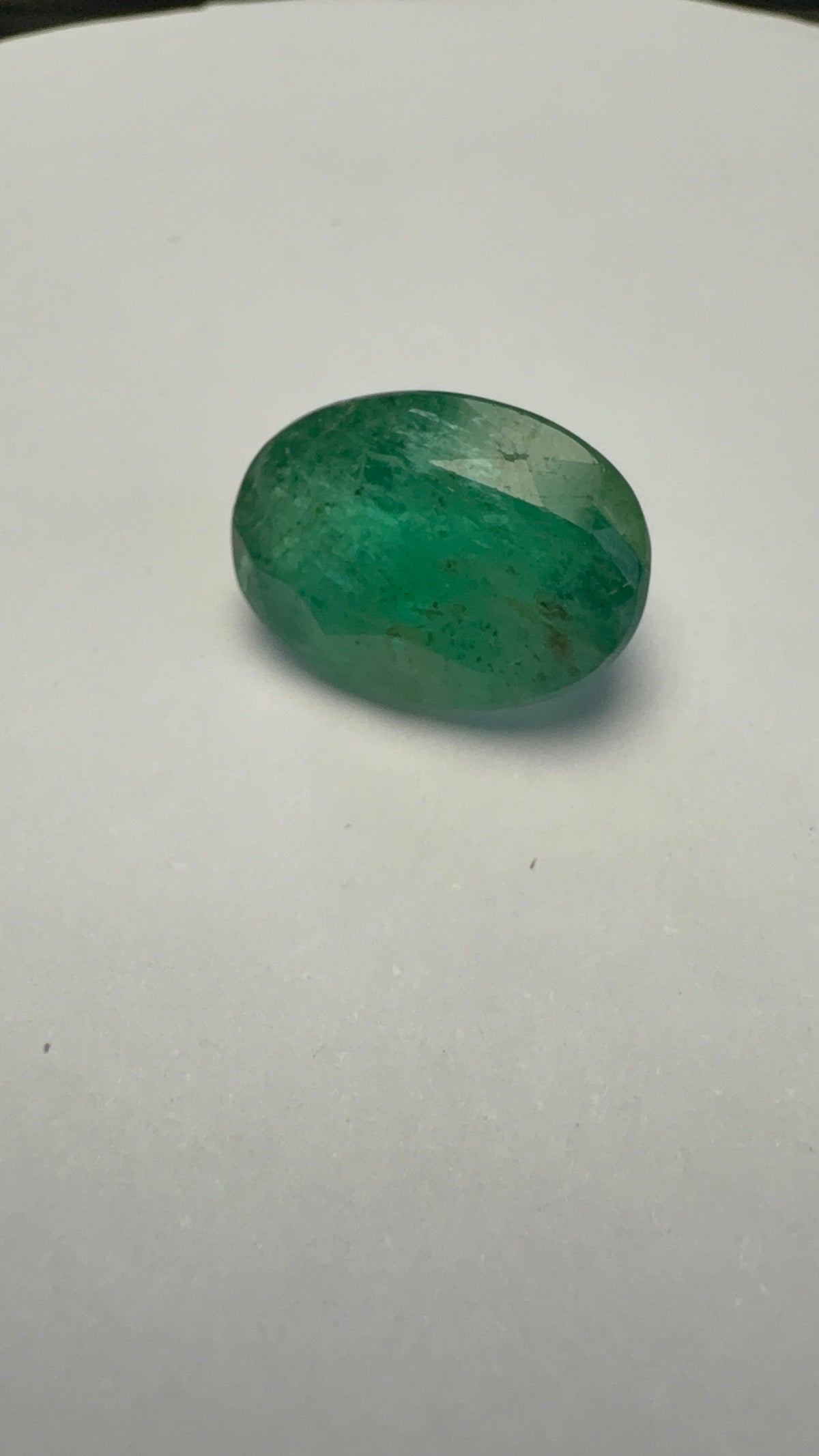 Emerald 5.88 carat EMER-3 face-up view