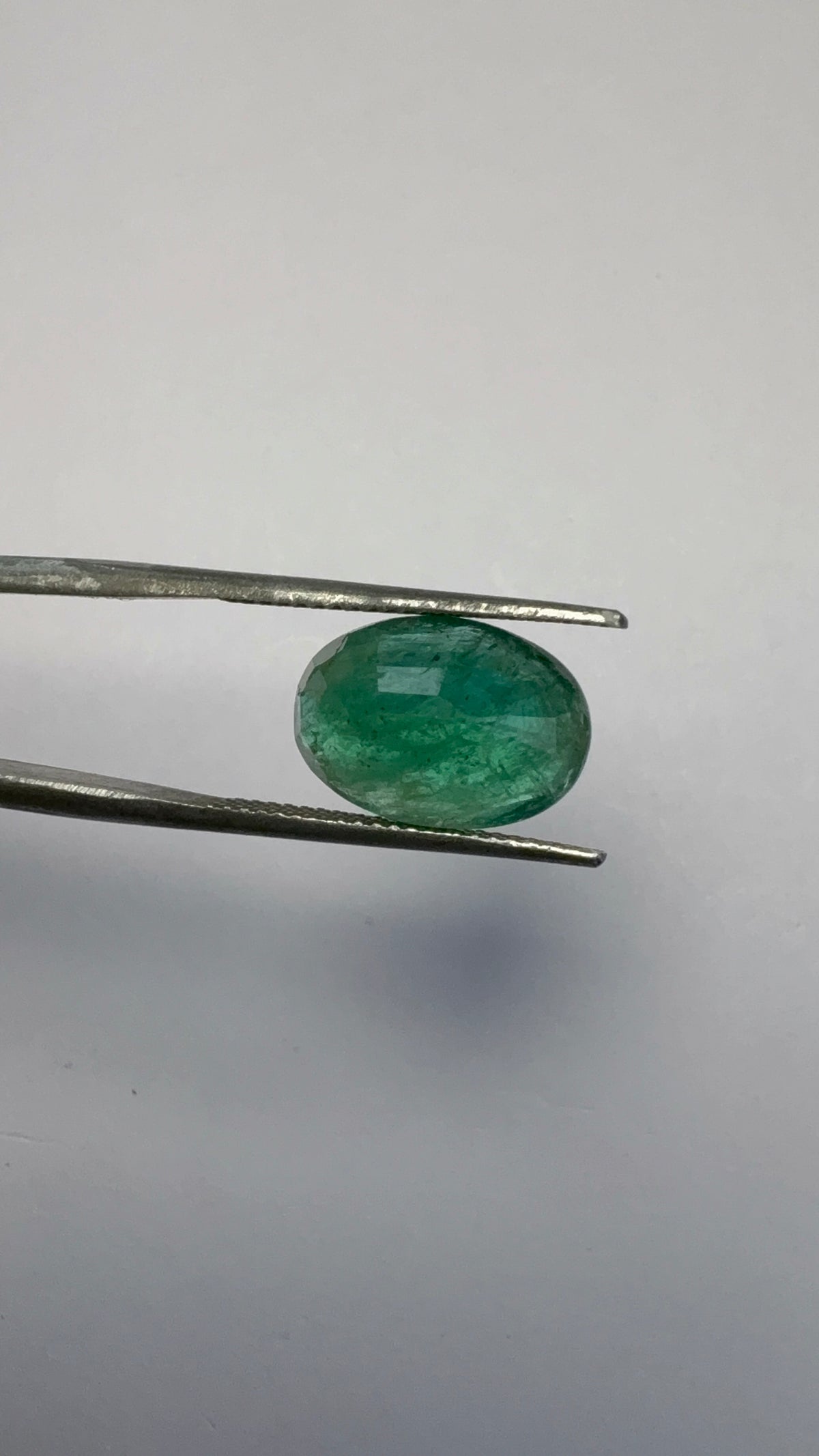 Emerald 5.88 carat EMER-3 side view