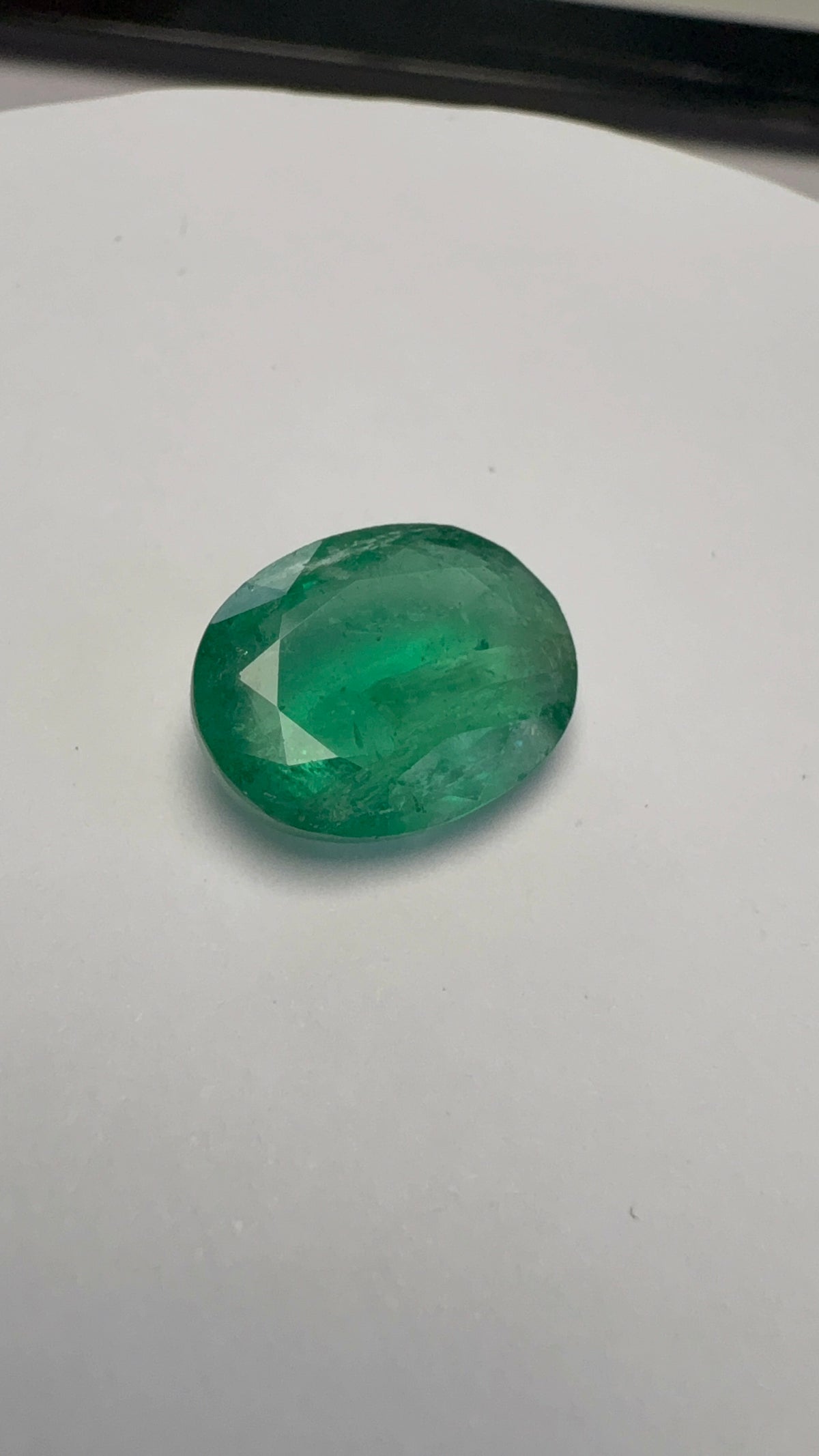 Emerald 6.28 carat EMER-33 face-up view