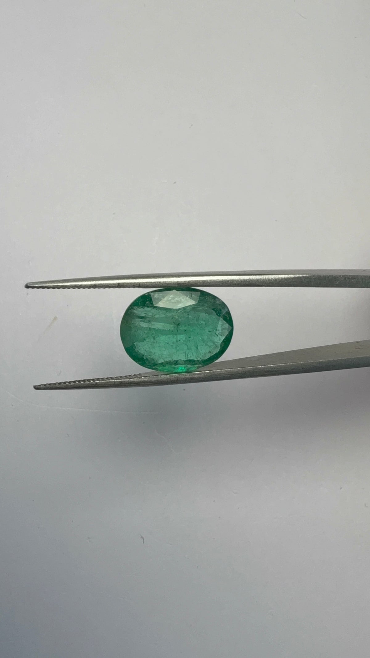 Emerald 6.28 carat EMER-33 close view