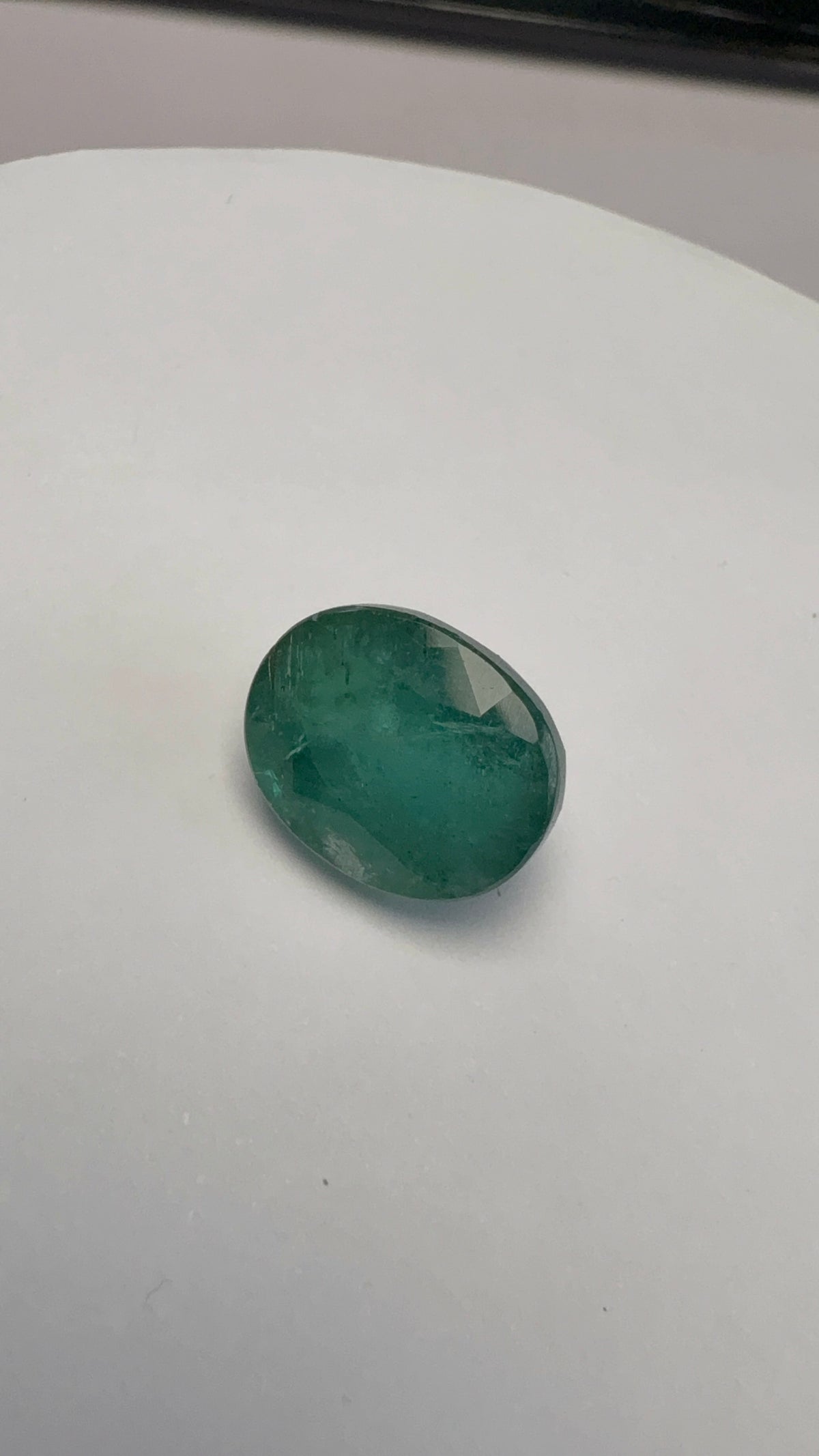 Emerald 8.42 carat EMER-40 face-up view