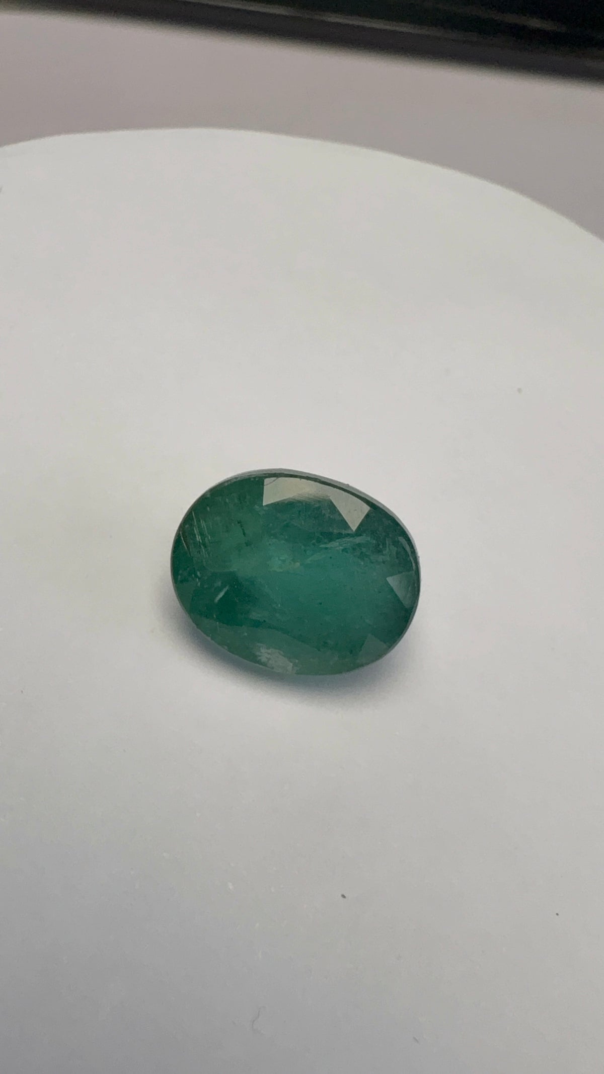 Emerald 8.42 carat EMER-40 alternate face-up view