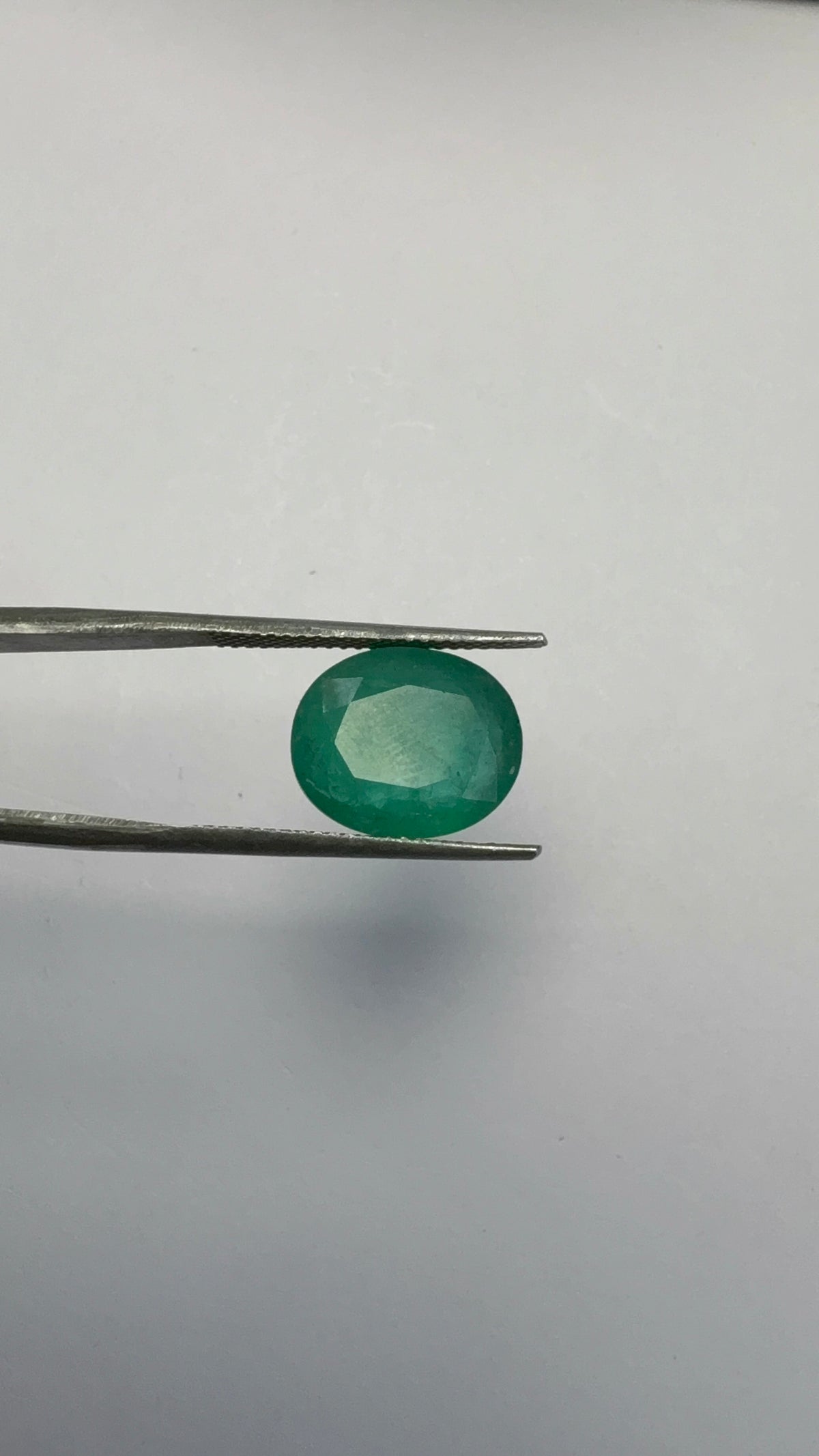 Emerald 5.73 carat EMER-44 close view