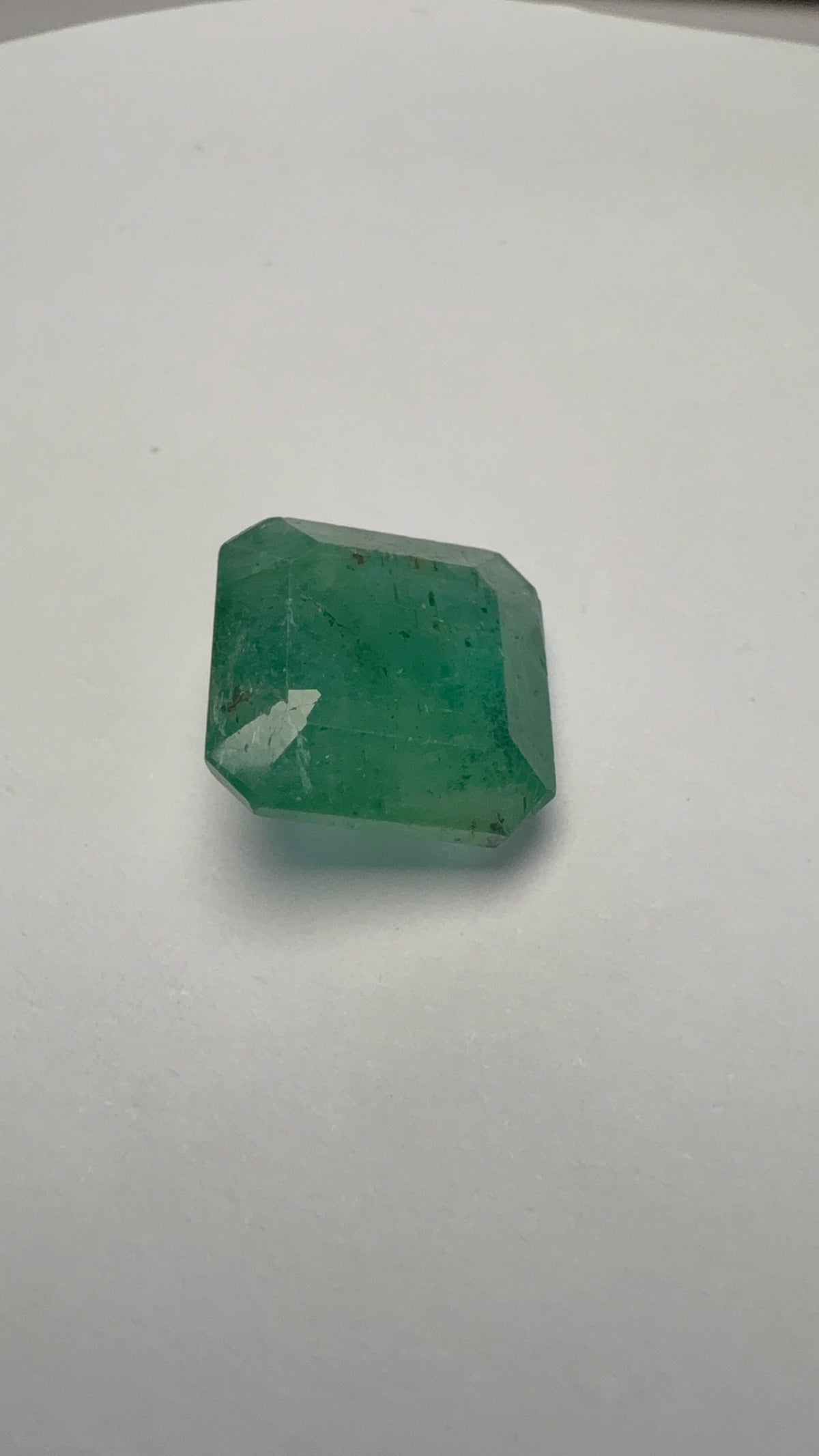 Emerald 5.38 carat EMER-55 close view