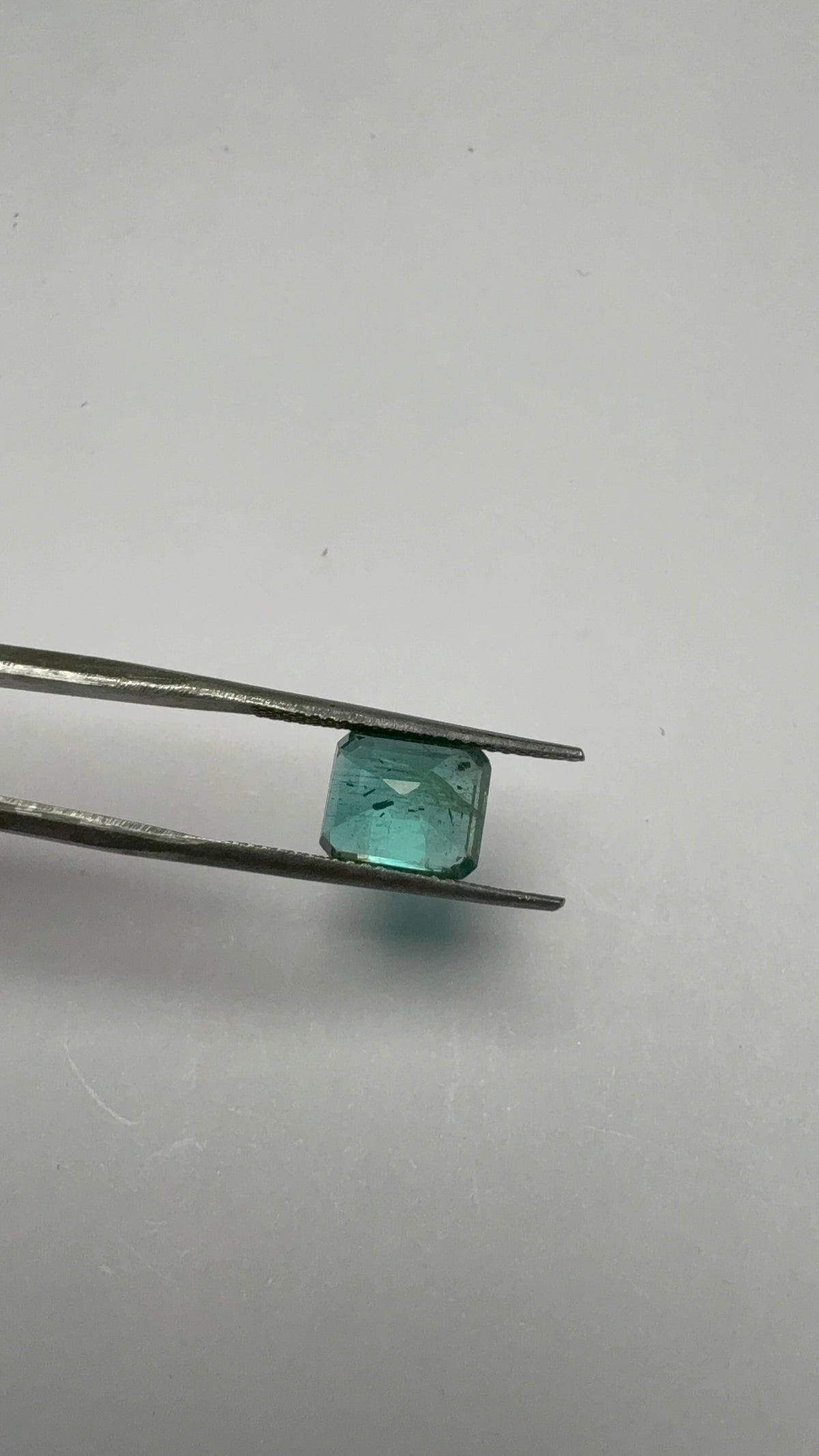 Emerald 2.62 carat EMER-65 reverse view