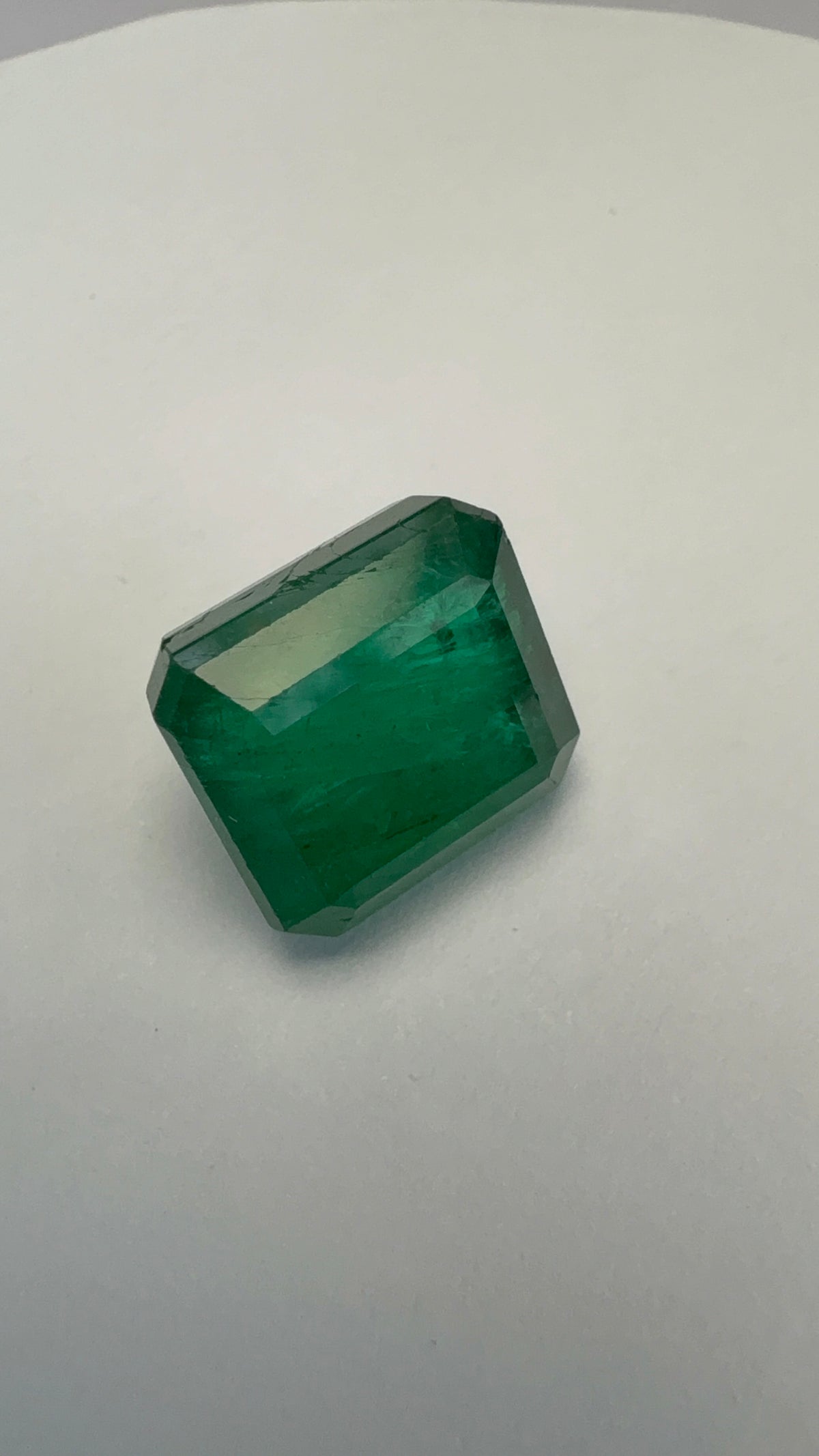Emerald 10.15 carat EMER-73 front view