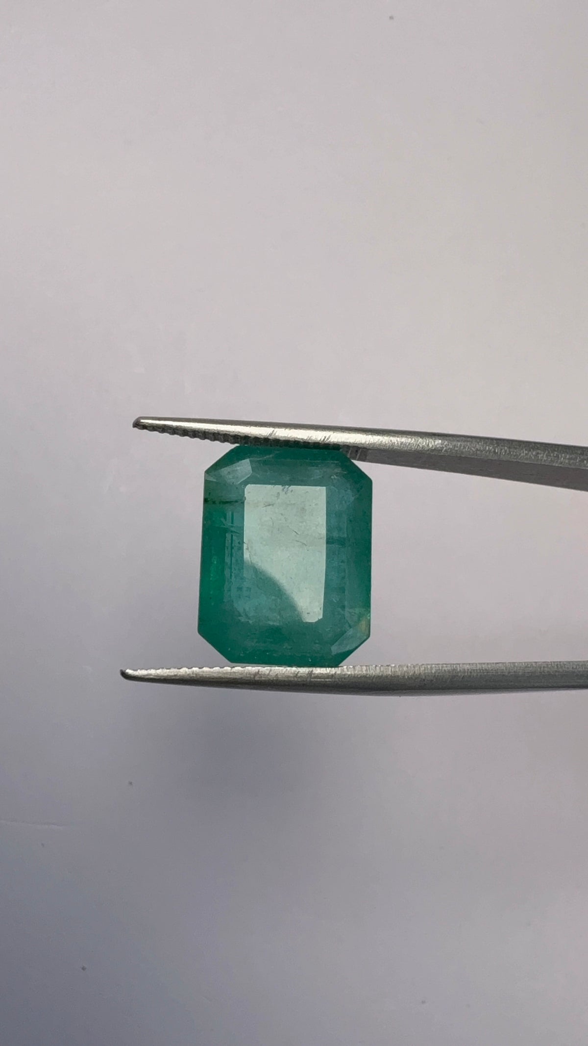 Emerald 7.35 carat EMER-83 close view