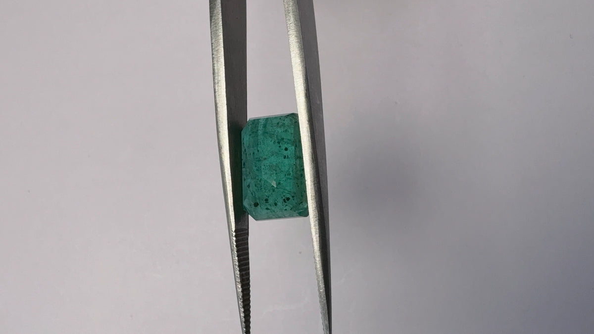 Emerald 6.58 carat EMER-85 reverse view