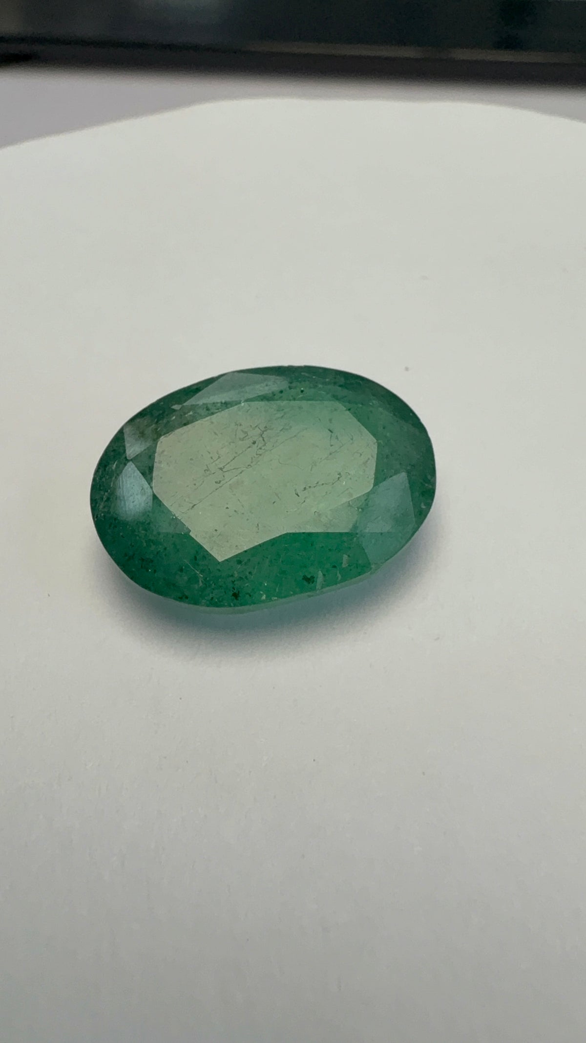 Emerald 9.44 carat EMER-92 face-up view