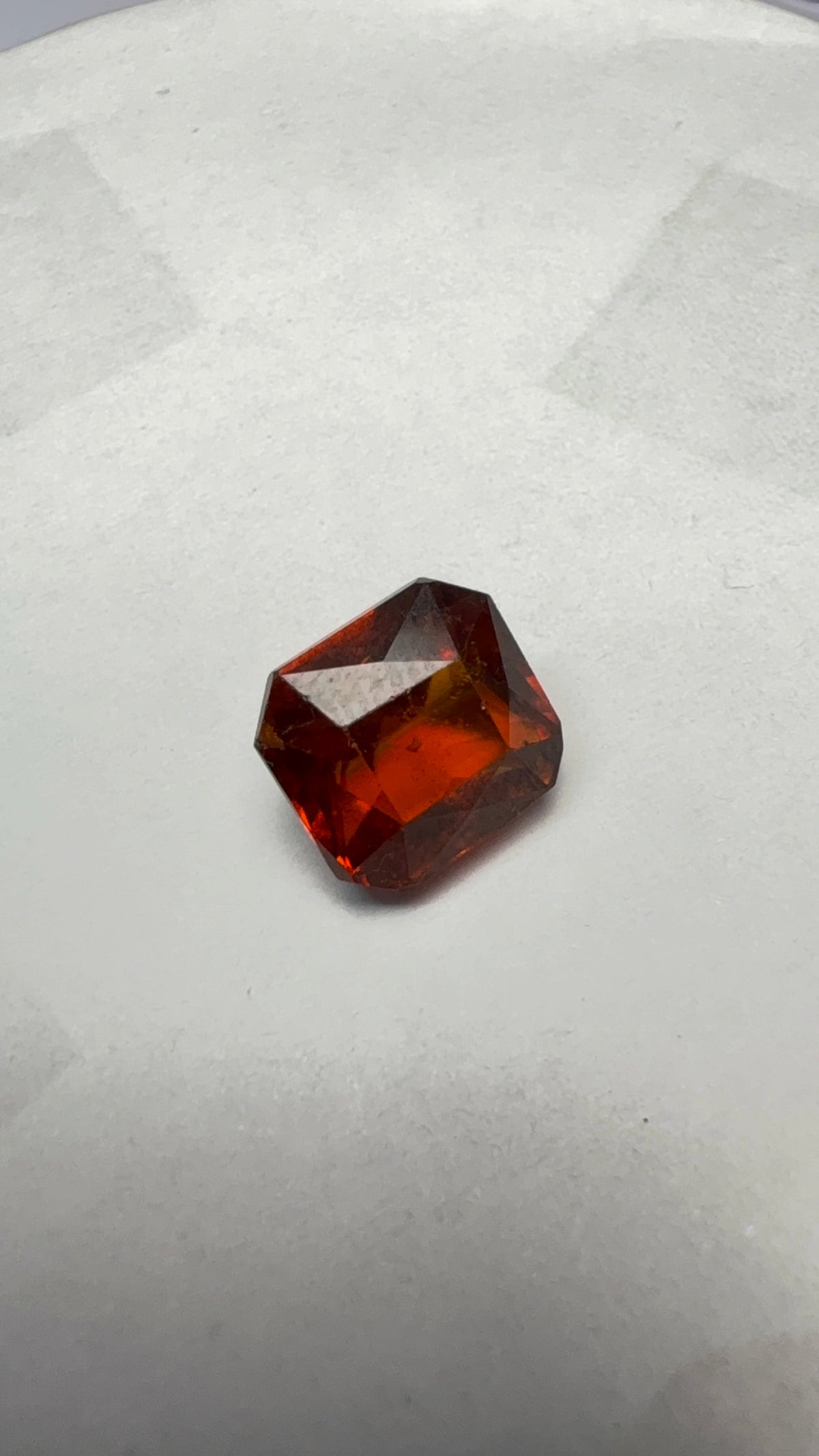 Hessonite (Gomed) 4.83 carat GOR-14 face-up view