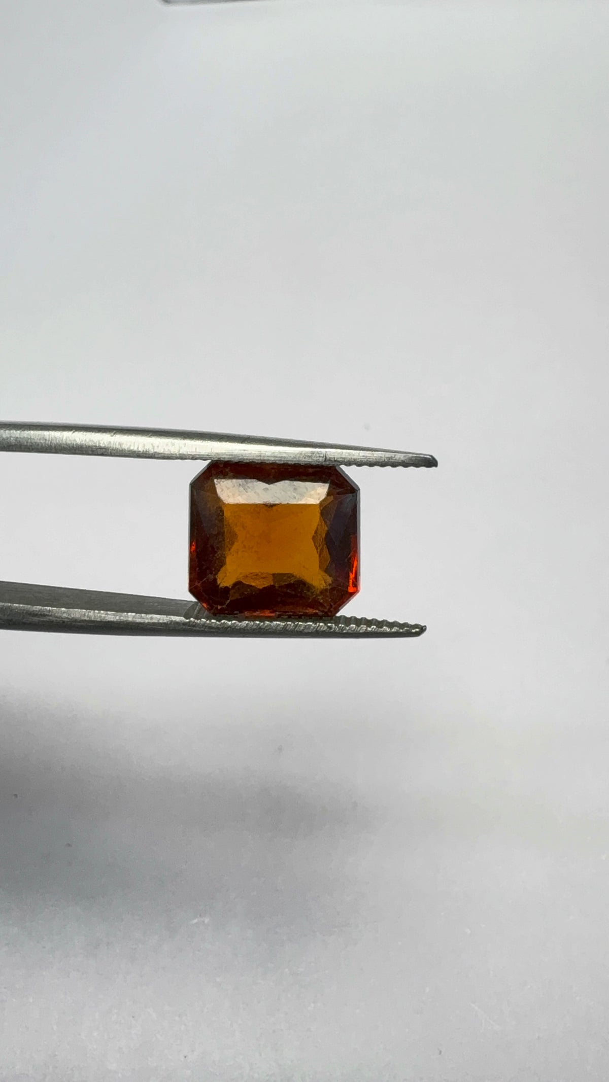 Hessonite (Gomed) 4.57 carat GOR-16 close view