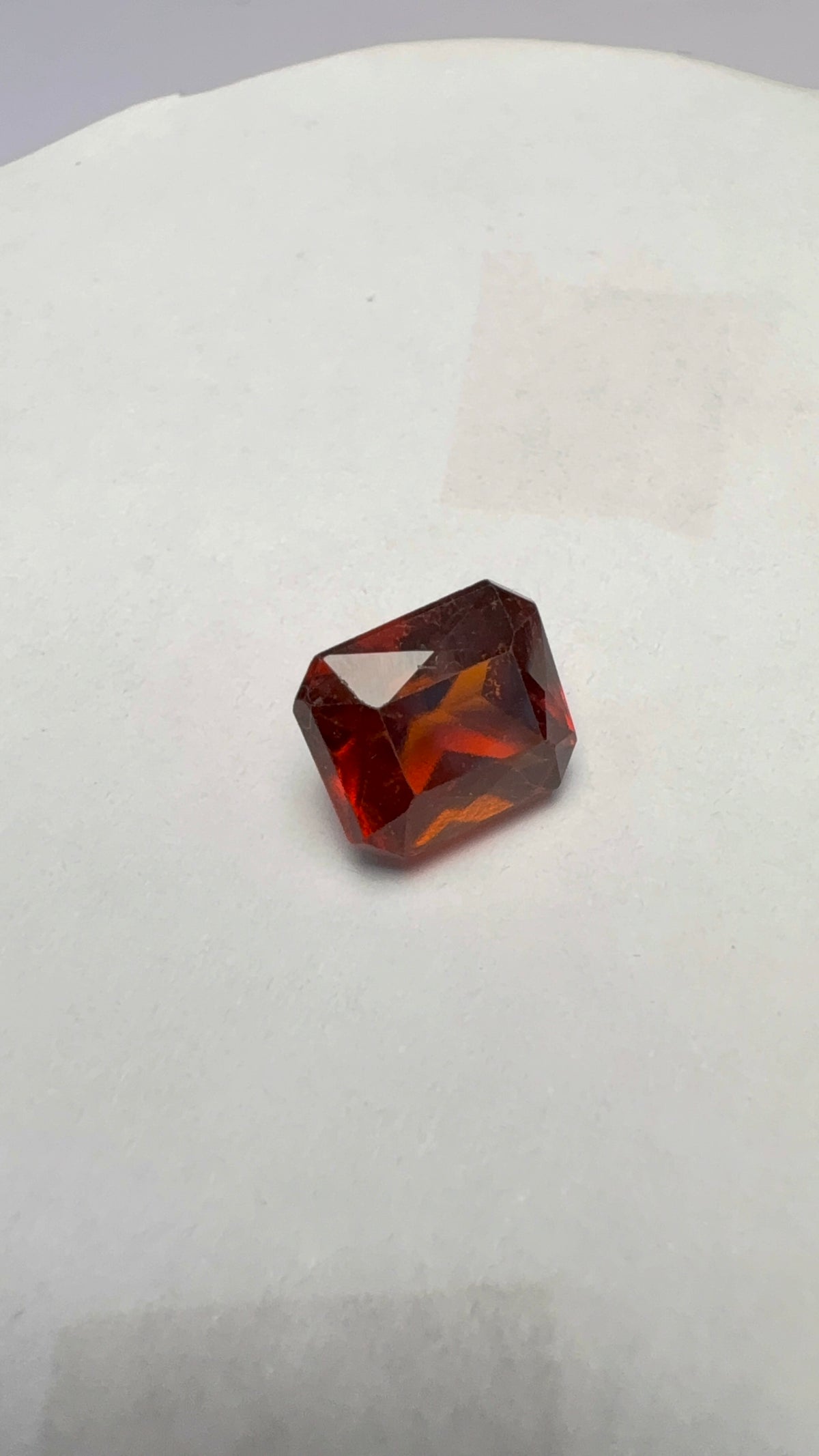 Hessonite (Gomed) 4.57 carat GOR-18 face-up view