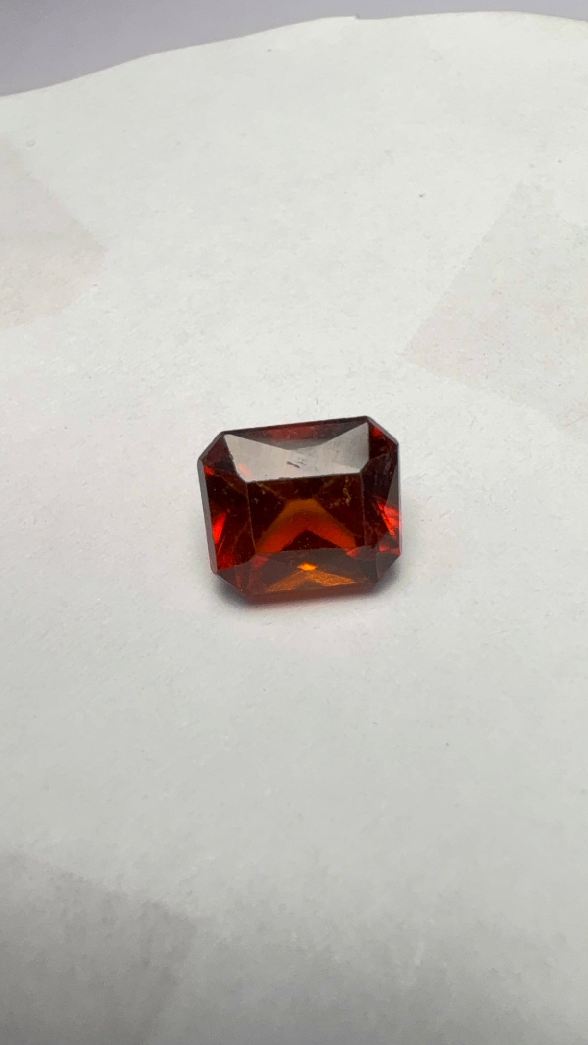 Hessonite (Gomed) 4.57 carat GOR-18 alternate face-up view