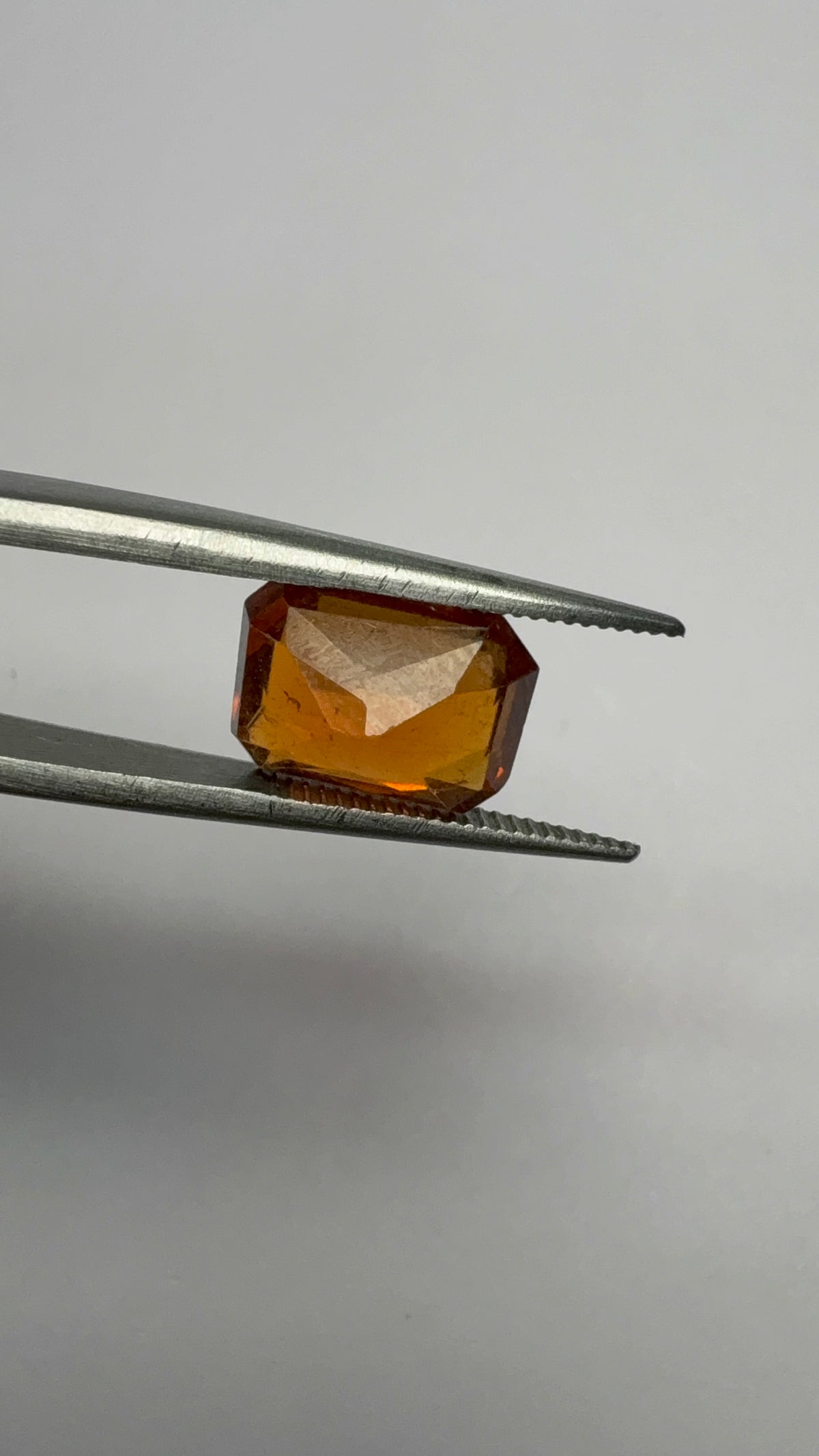 Hessonite (Gomed) 4.61 carat GOR-19 close view