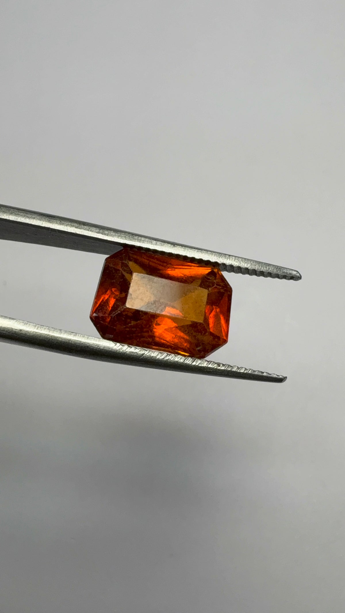Hessonite (Gomed) 4.61 carat GOR-19 angled view
