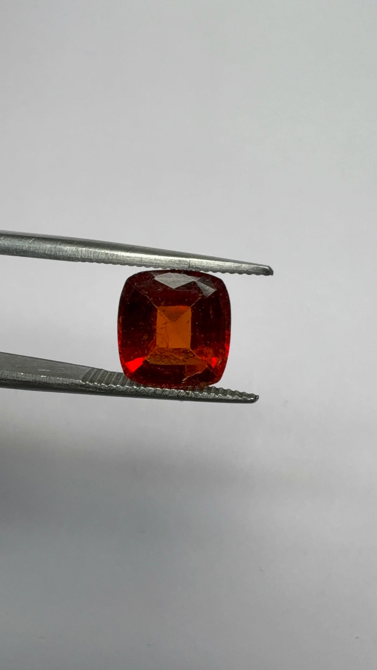Hessonite (Gomed) 3.35 carat GOR-29 close view