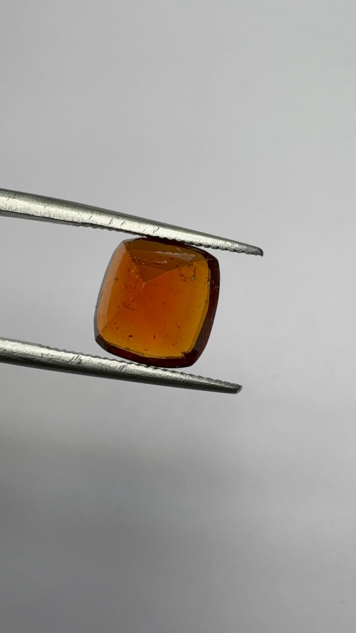 Hessonite (Gomed) 3.35 carat GOR-29 angled view