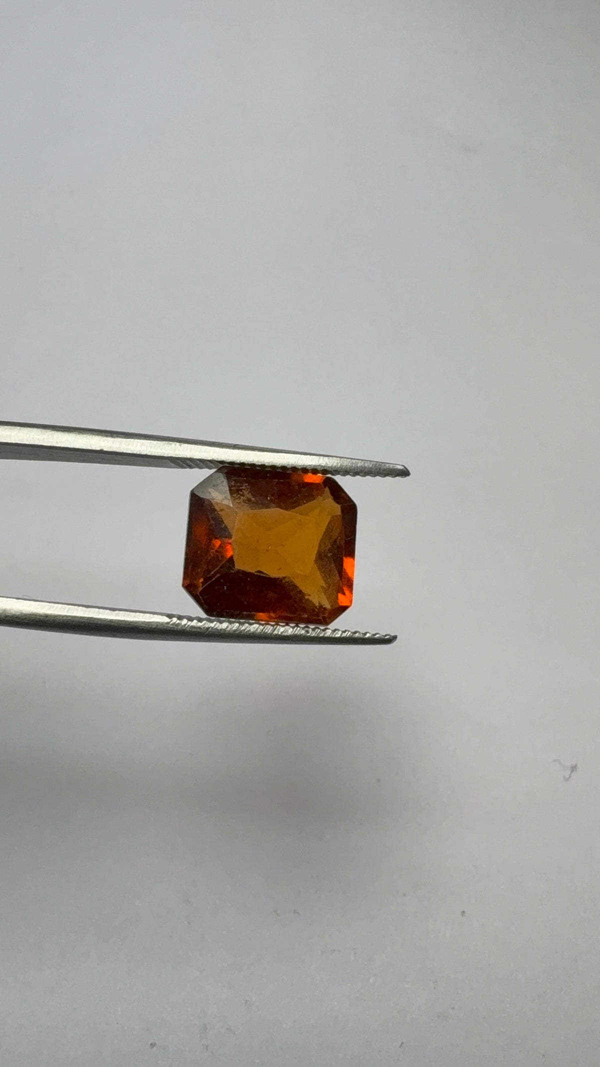 Hessonite (Gomed) 5.10 carat GOR-31 close view