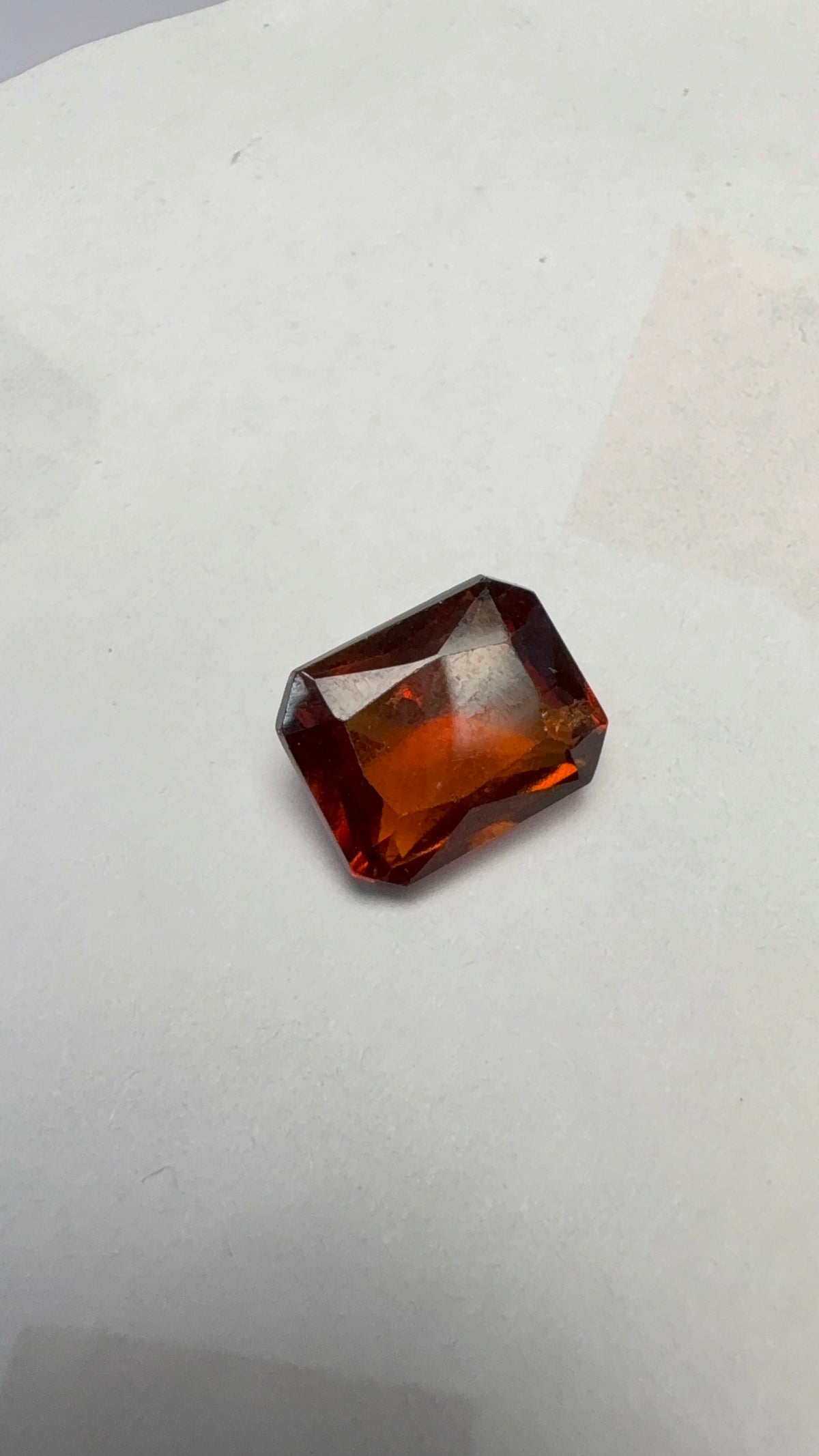 Hessonite (Gomed) 4.68 carat GOR-32 face-up view