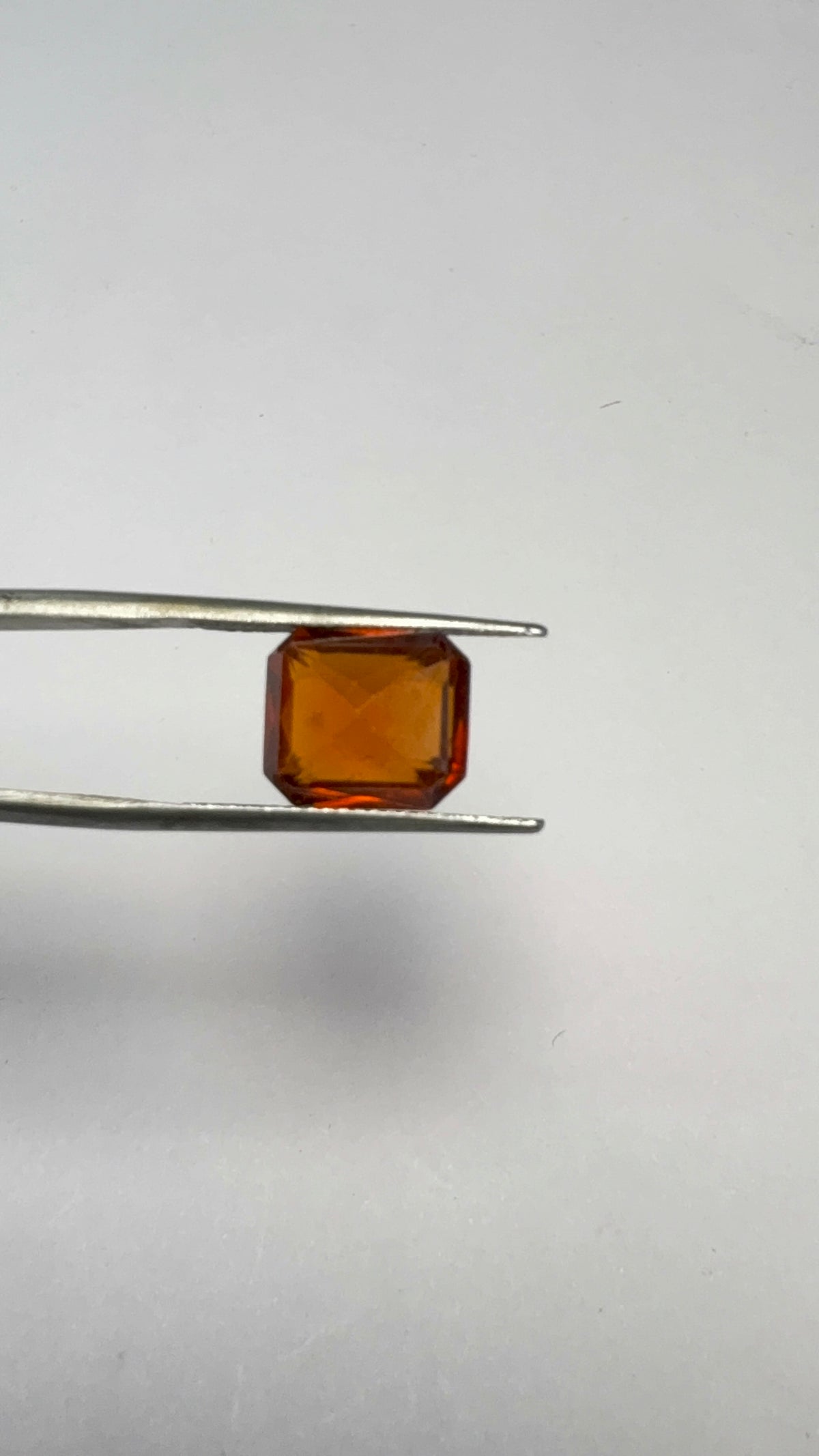 Hessonite (Gomed) 5.56 carat GOR-34 angled view