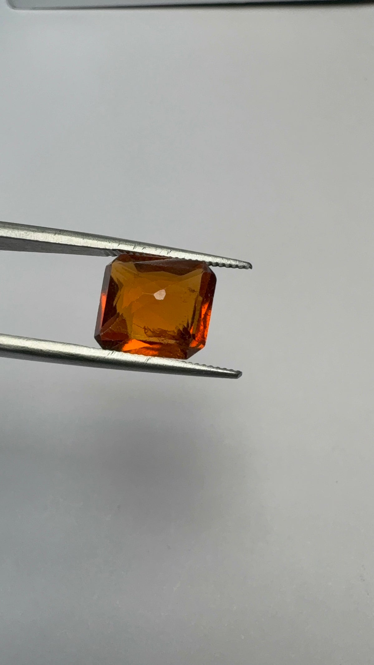 Hessonite (Gomed) 4.75 carat GOR-40 angled view