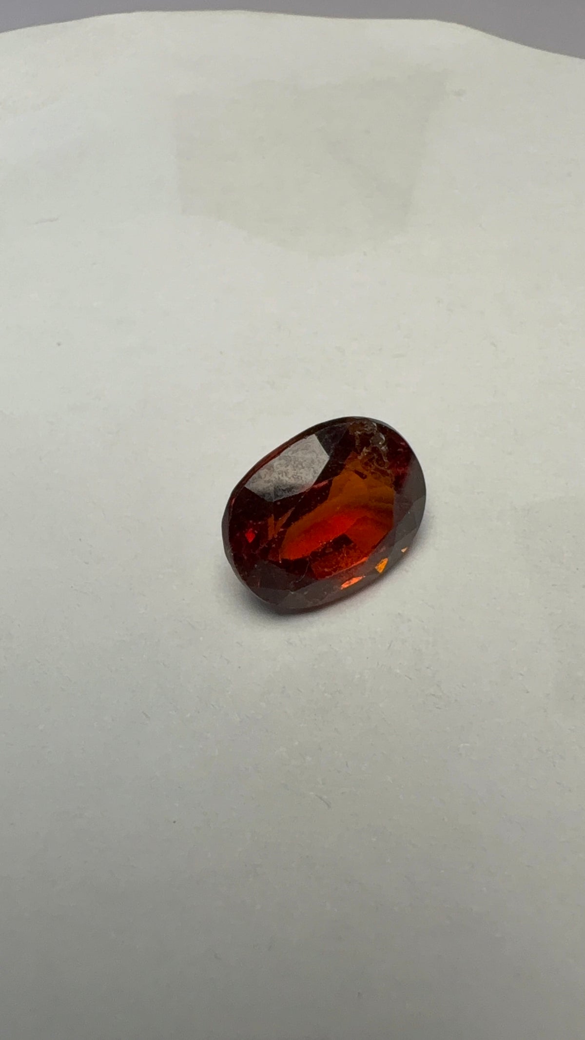 Hessonite (Gomed) 4.41 carat GOR-5 face-up view