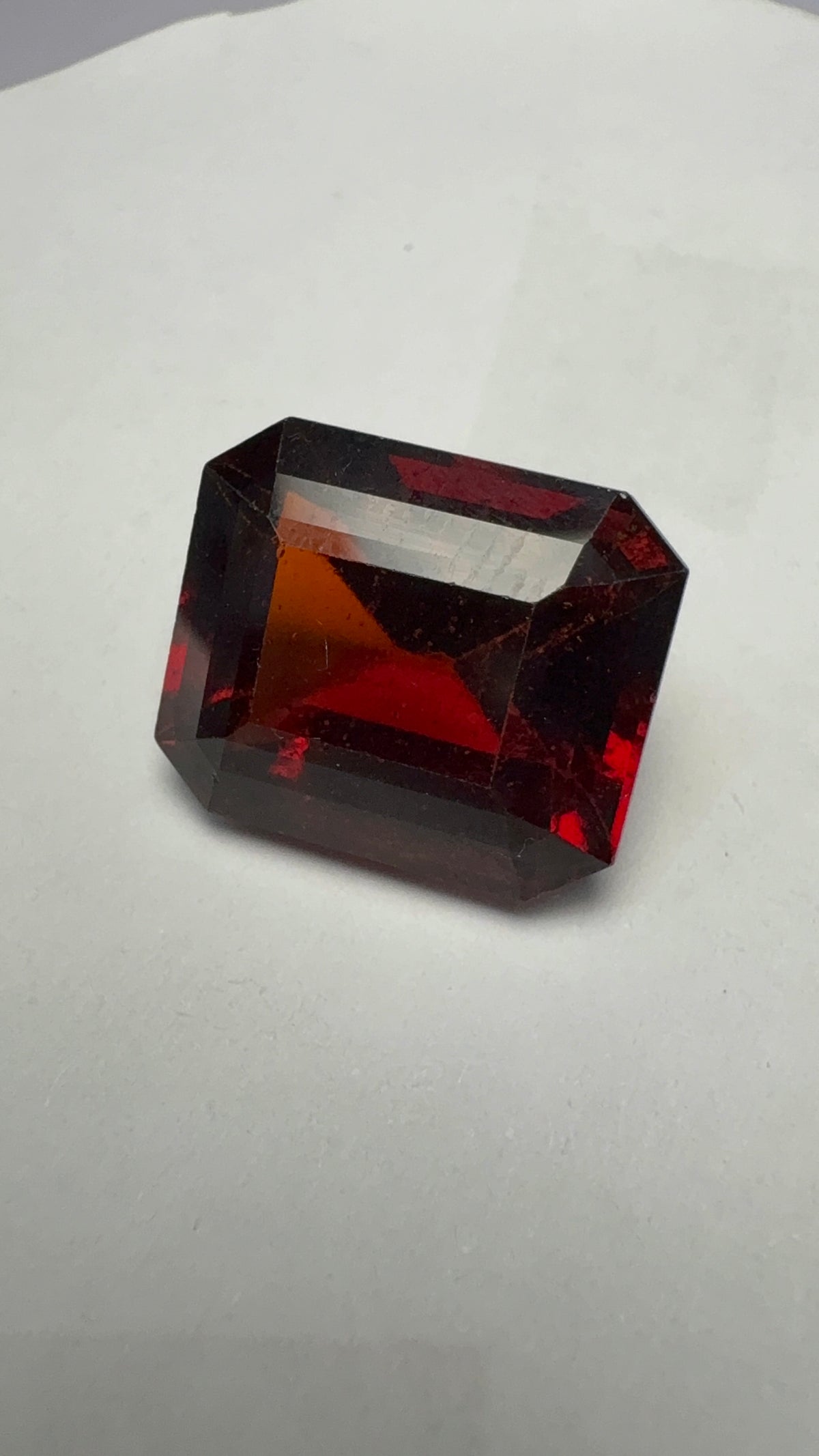 Hessonite (Gomed) 16.66 carat GOR-57 face-up view