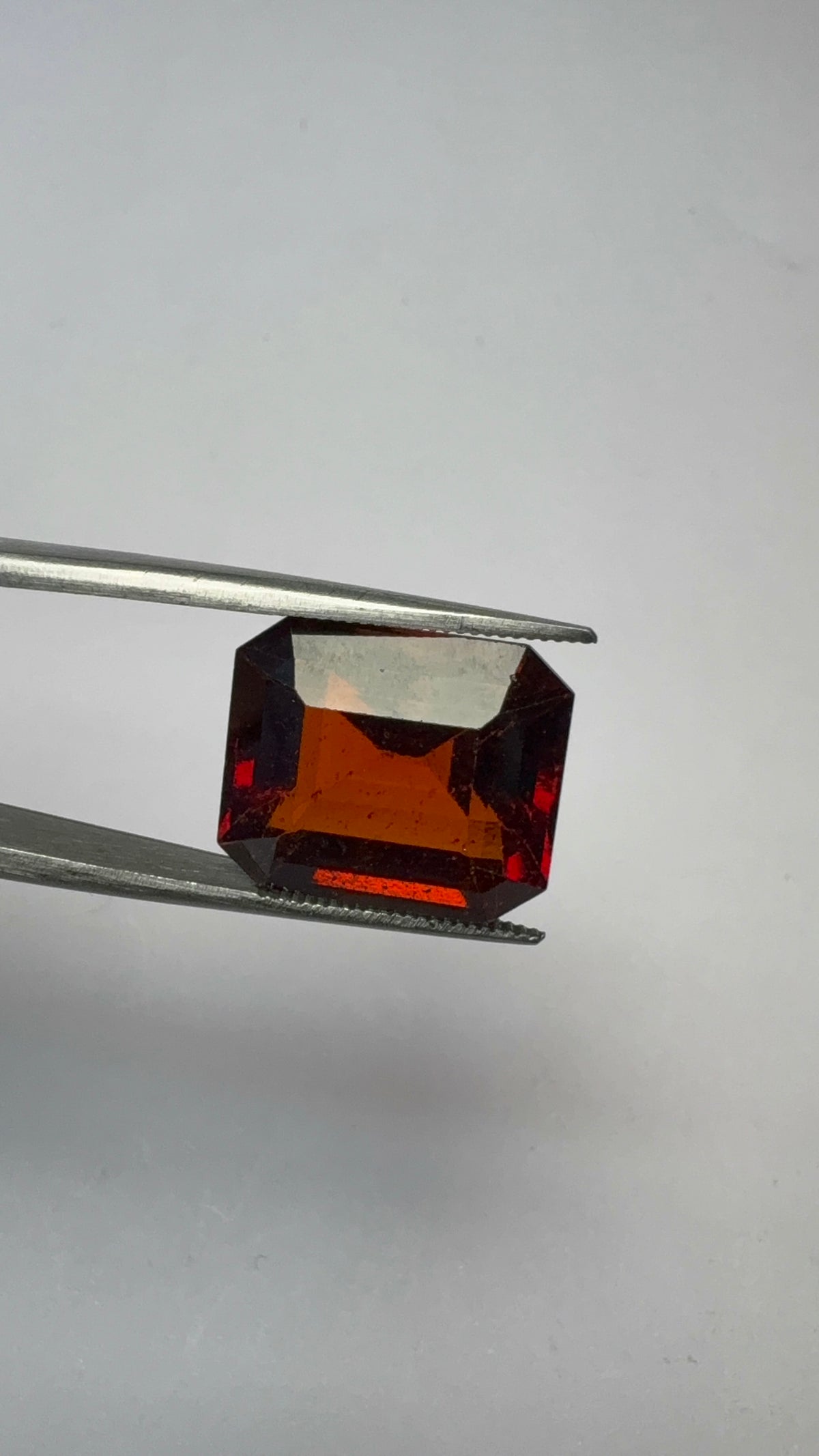 Hessonite (Gomed) 16.66 carat GOR-57 close view