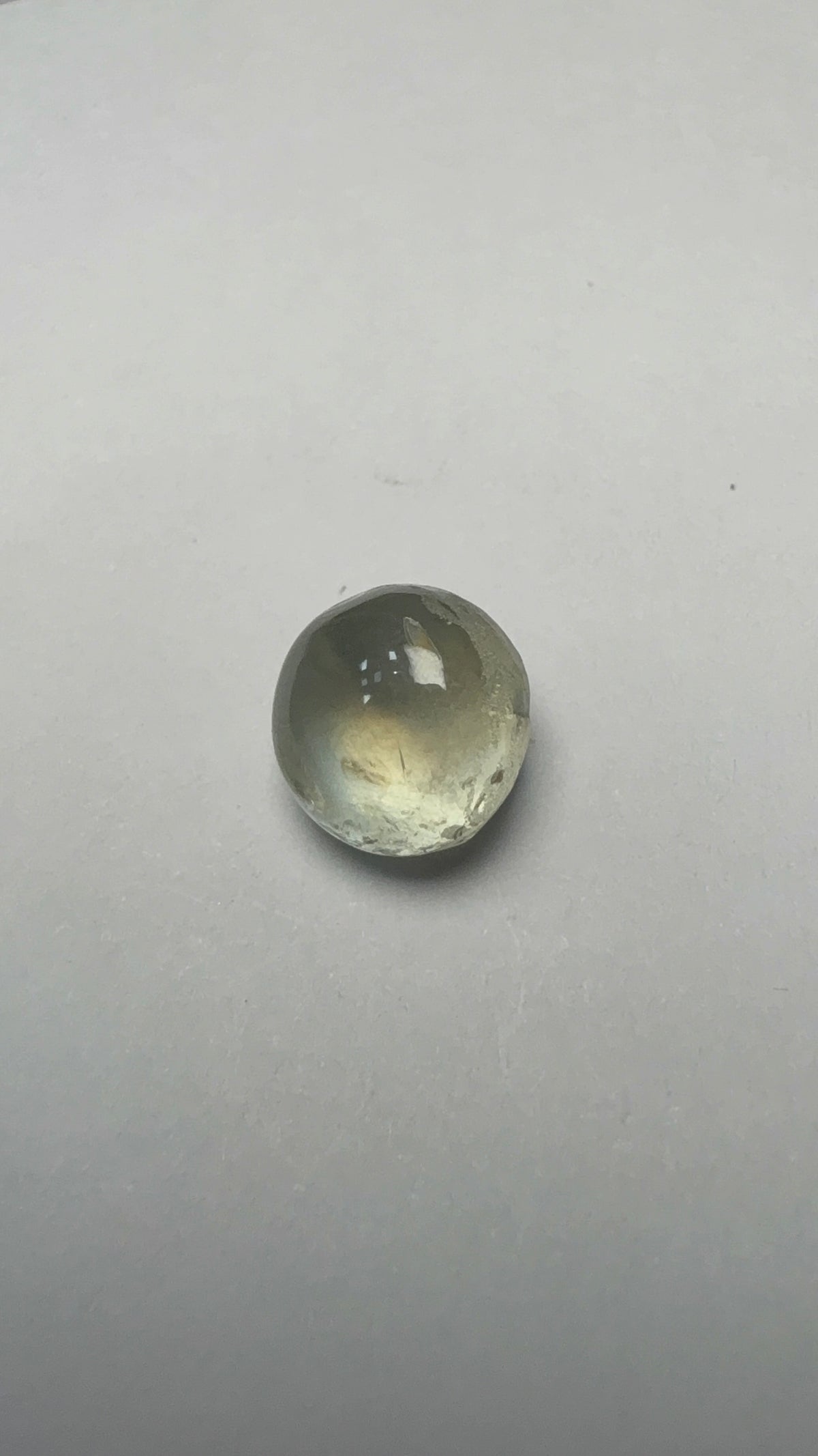 Cat's Eye 4.39 carat LAR-03 front view