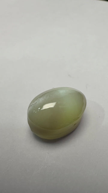 Cat's Eye 6.68 carat LAR-05 front view