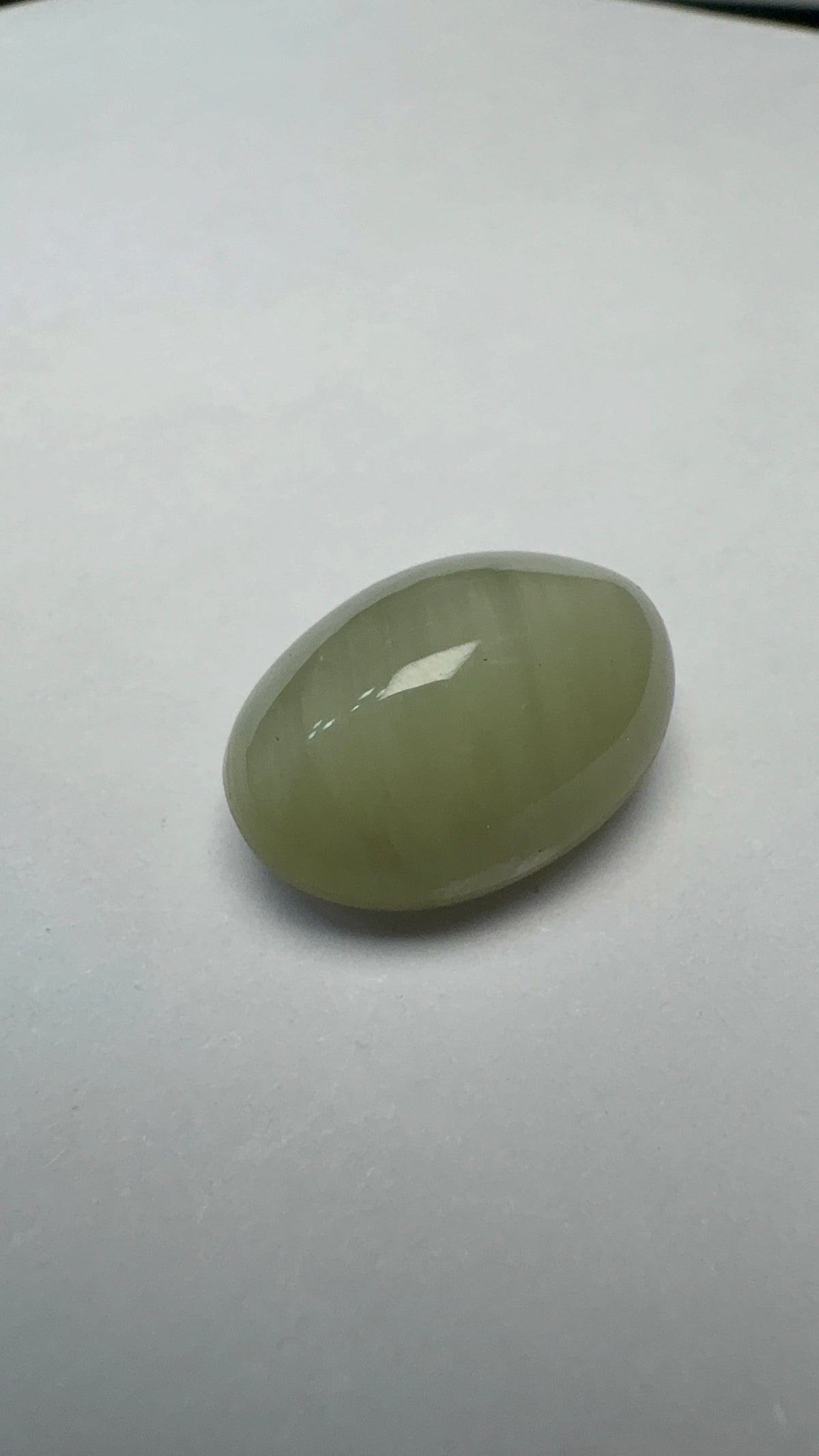 Cat's Eye 5.33 carat LAR-08 face-up view