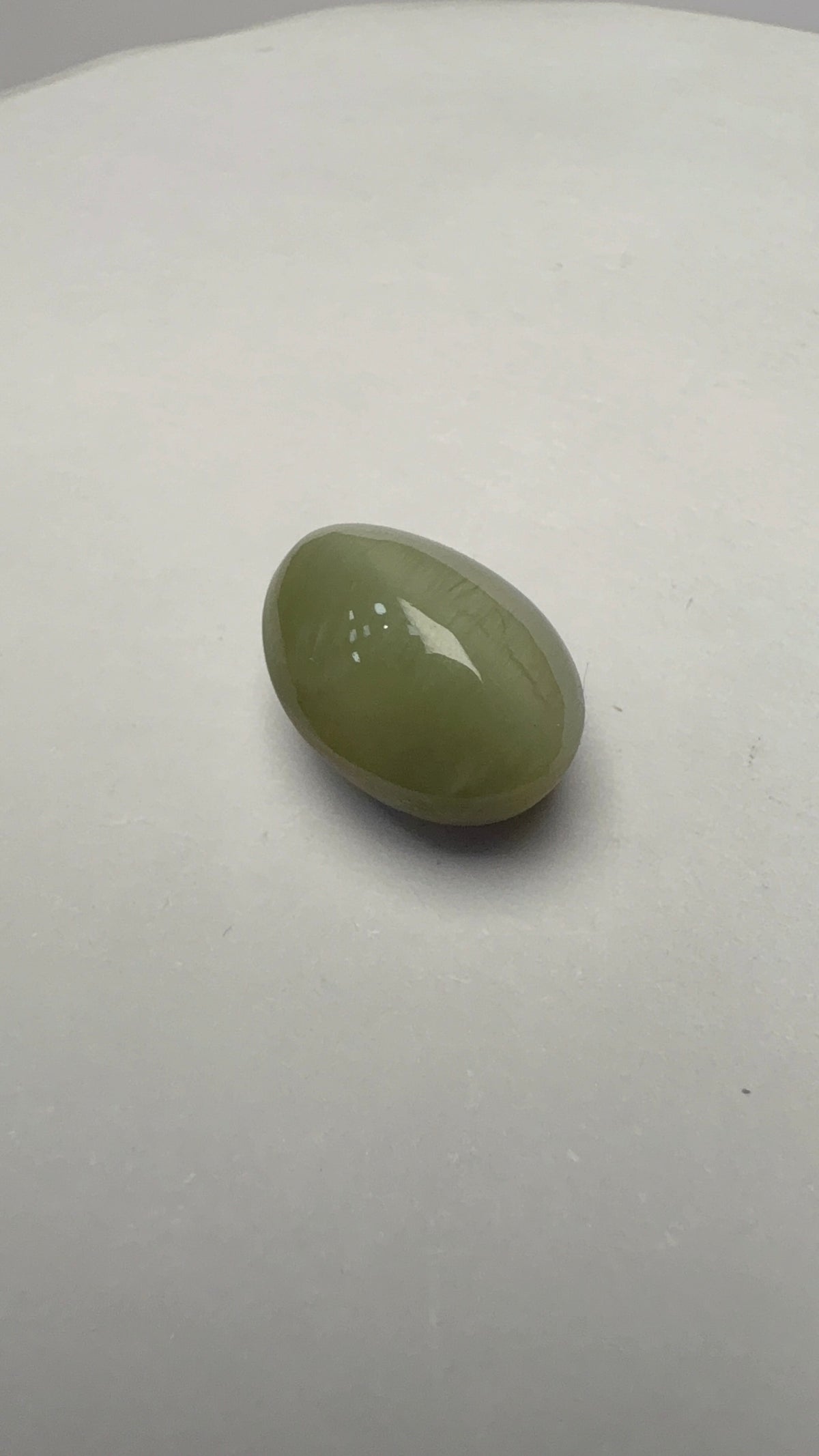 Cat's Eye 6.50 carat LAR-09 front view