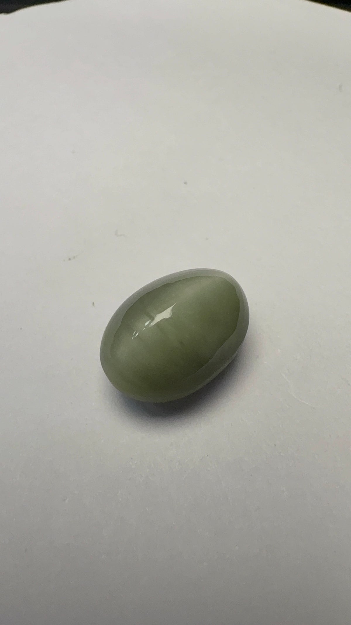 Cat's Eye 5.20 carat LAR-12 front view