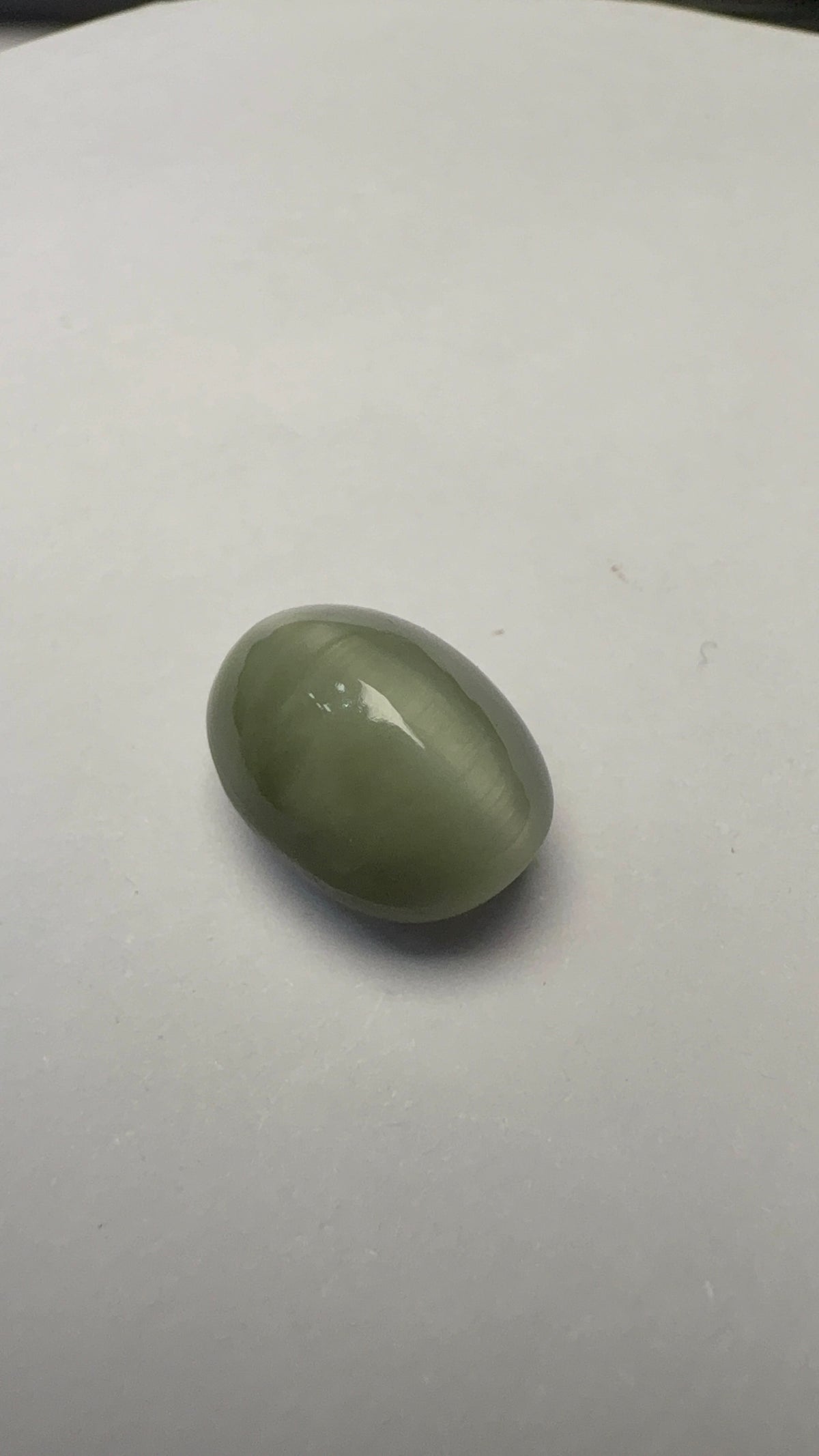 Cat's Eye 5.20 carat LAR-12 alternate face-up view