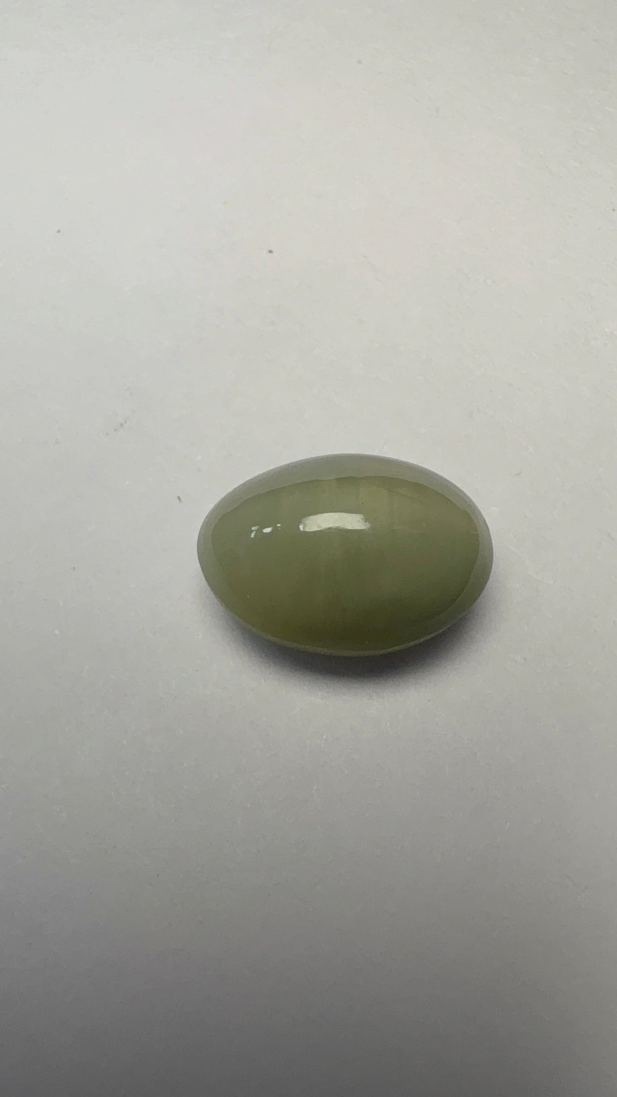 Cat's Eye 5.95 carat LAR-15 alternate face-up view