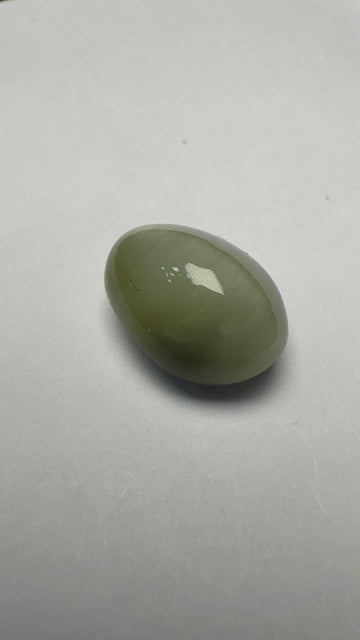 Cat's Eye 5.22 carat LAR-16 front view