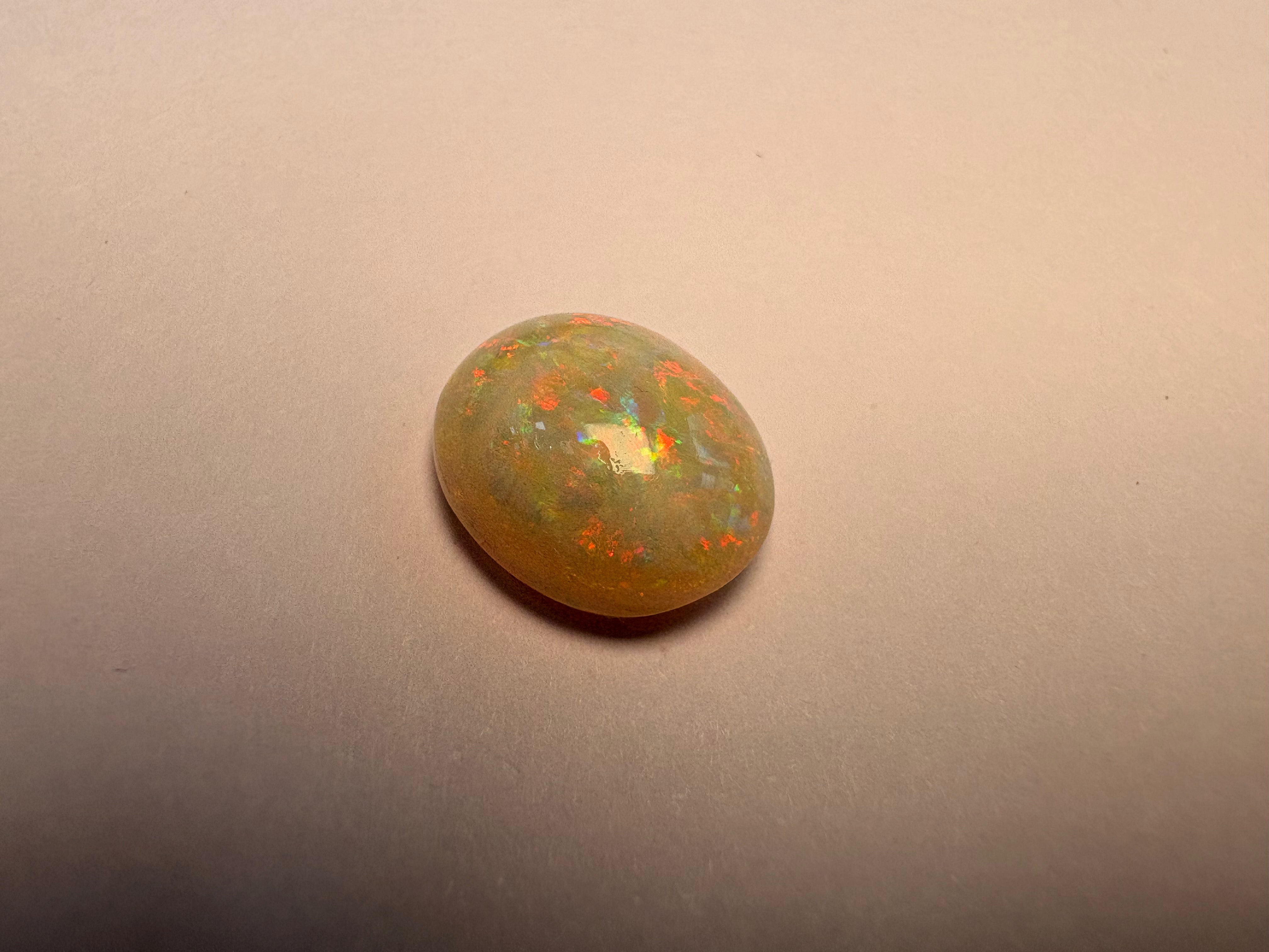 Opal 4.15 carat OPR-3 close view