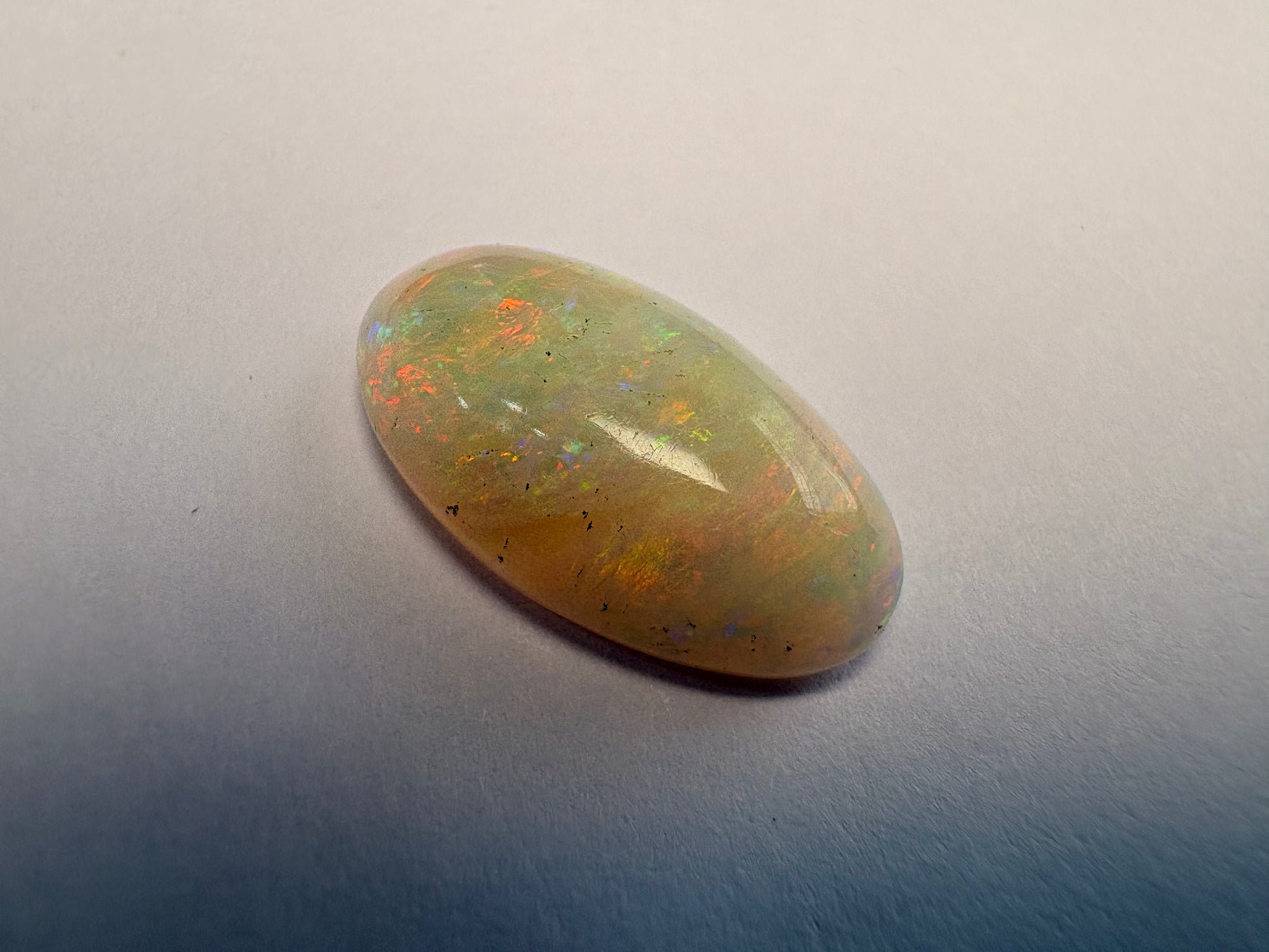 Opal 5.60 carat OPR-37 close view