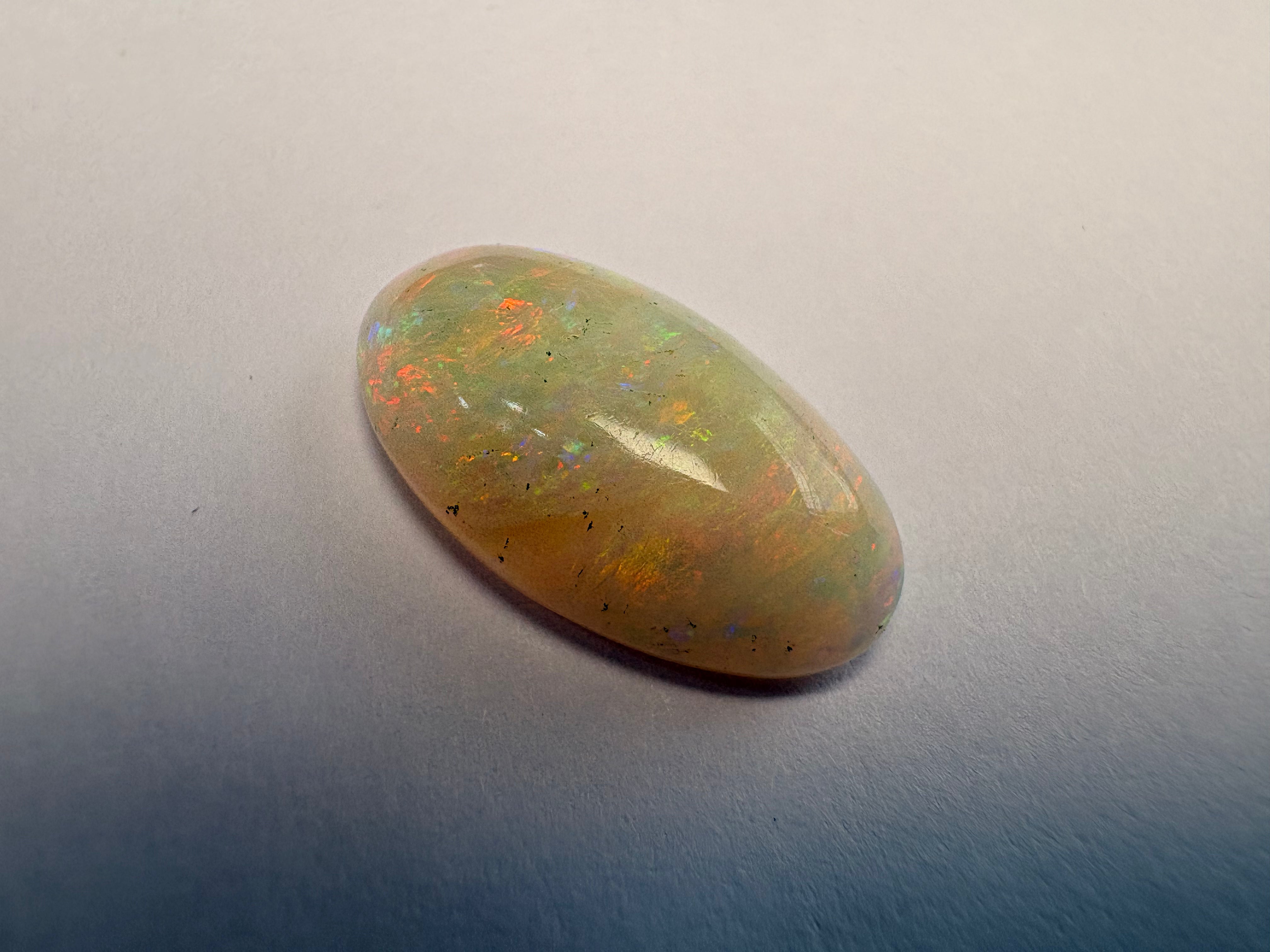 Opal 5.60 carat OPR-37 close view
