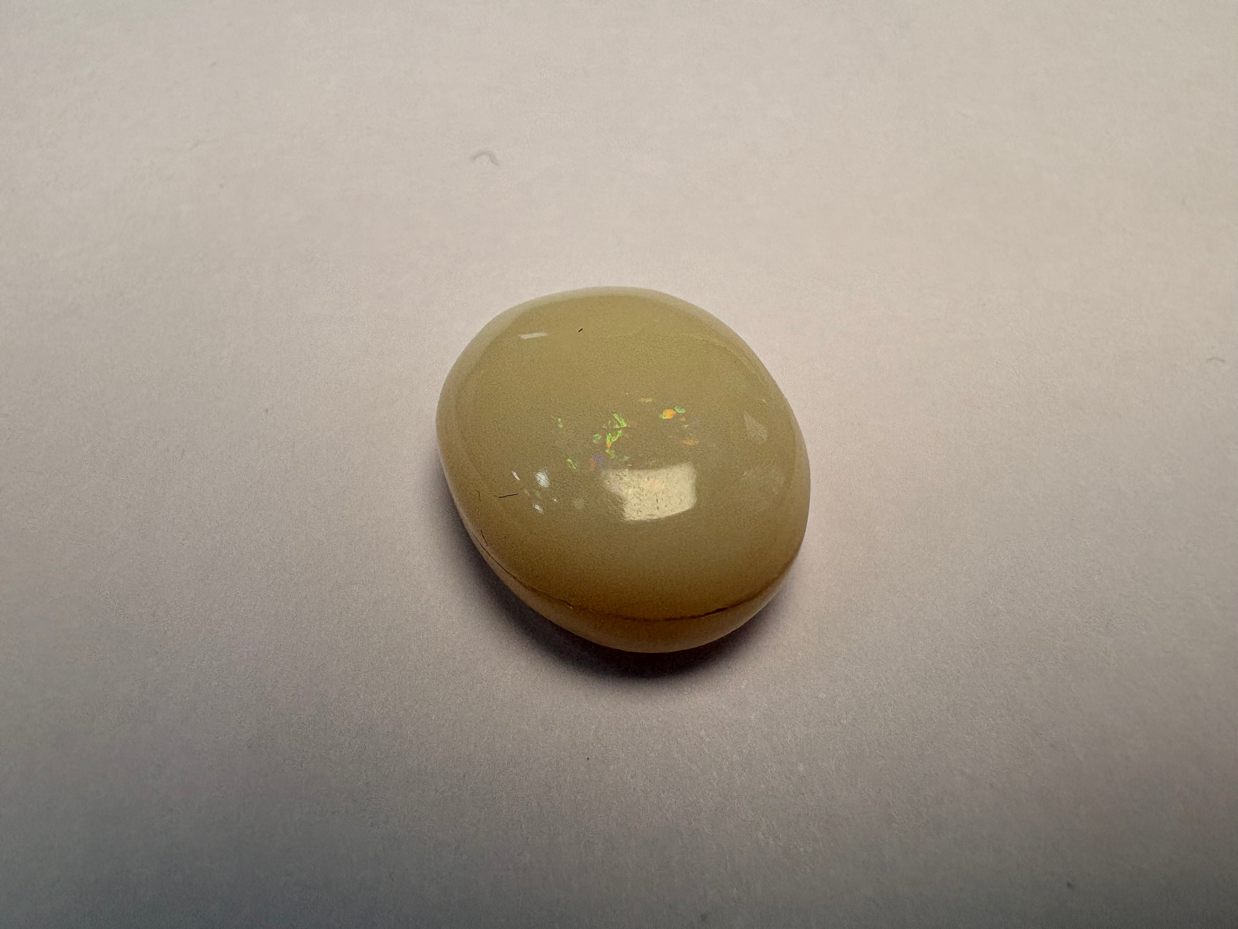 Opal 10.19 carat OPR-5 angled view