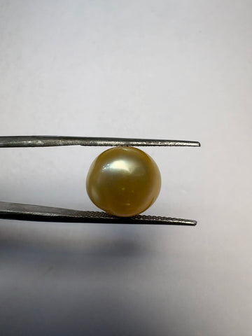 Keshi Pearl 8.03 carat PKR-04 front view